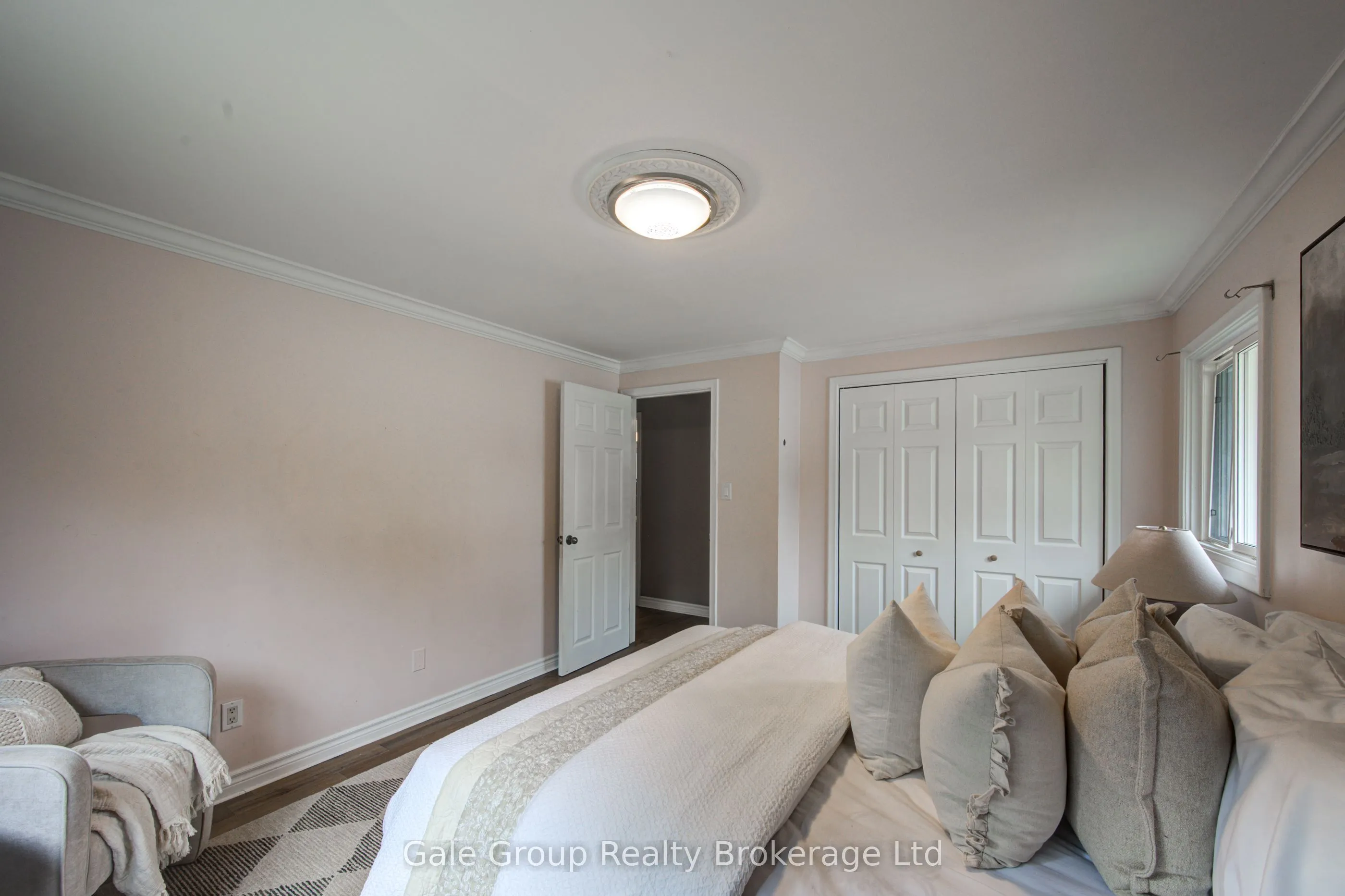 55 ALTADORE Crescent