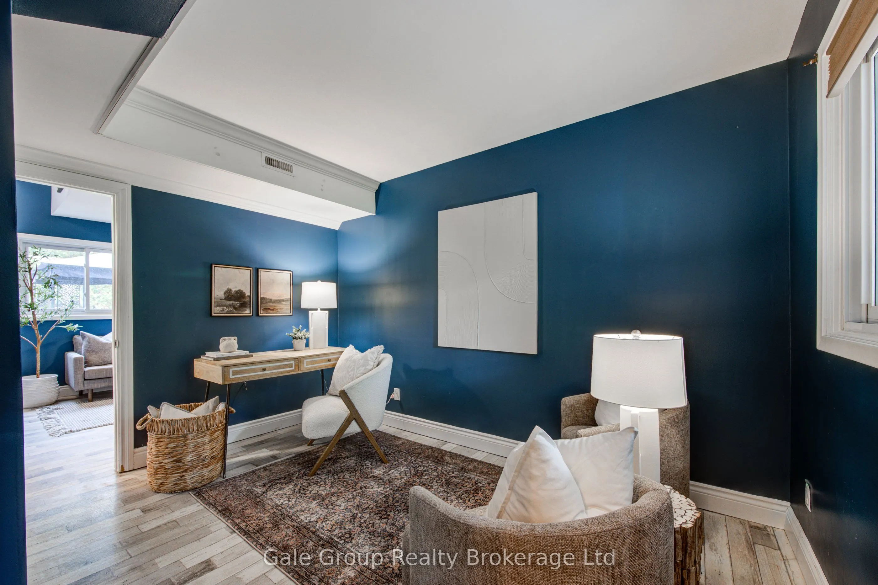 55 ALTADORE Crescent