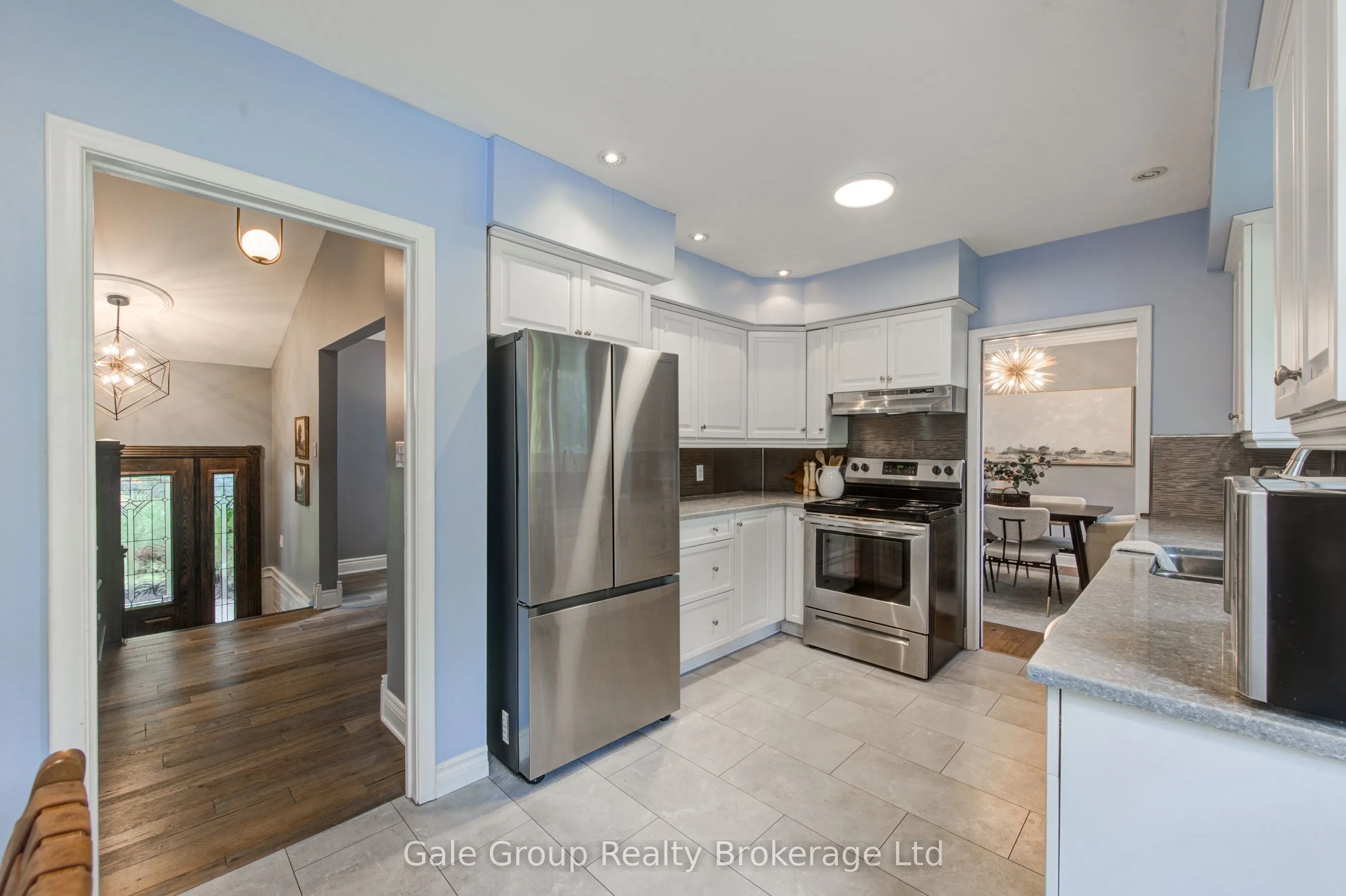 55 ALTADORE Crescent