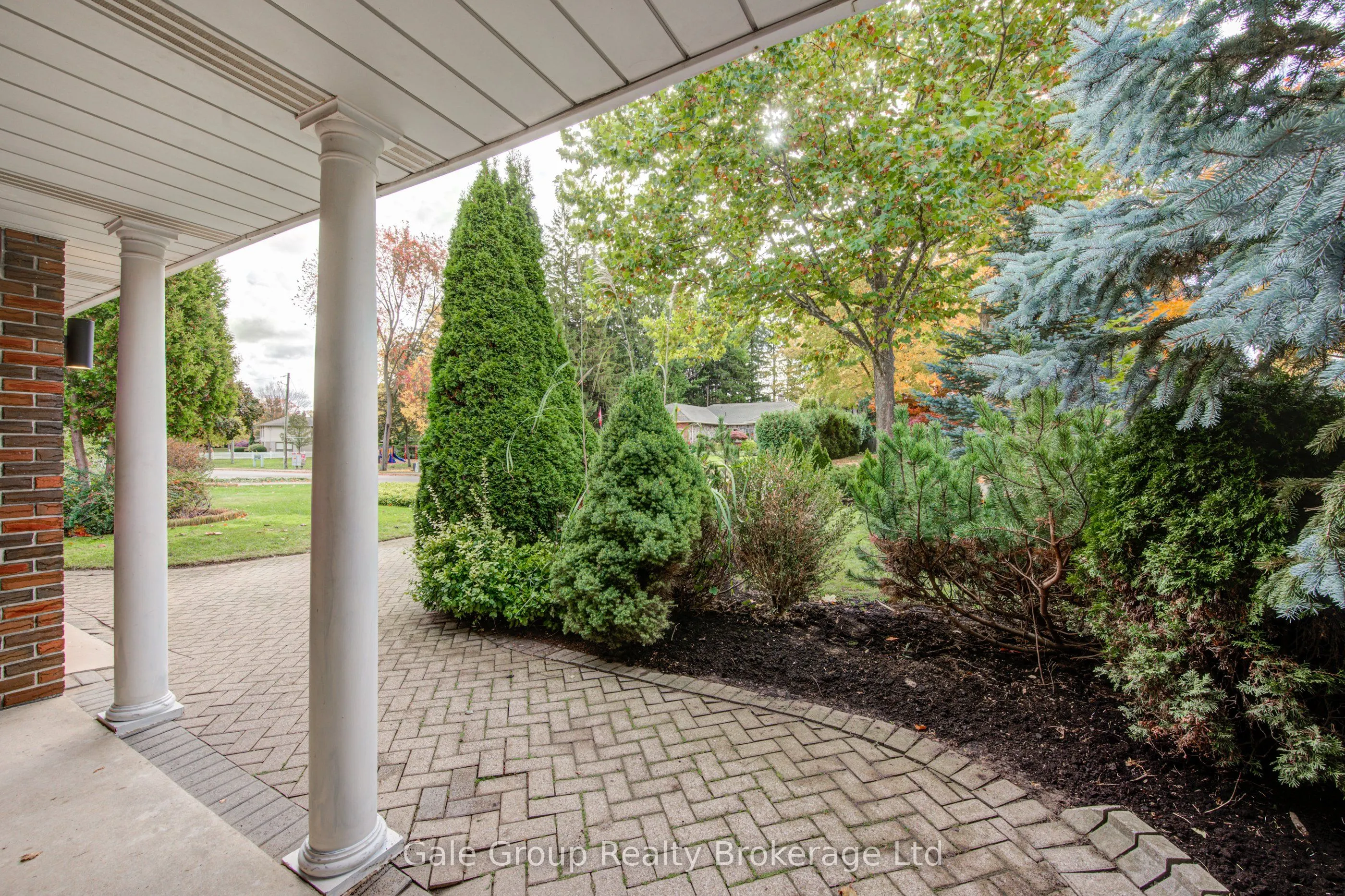 55 ALTADORE Crescent