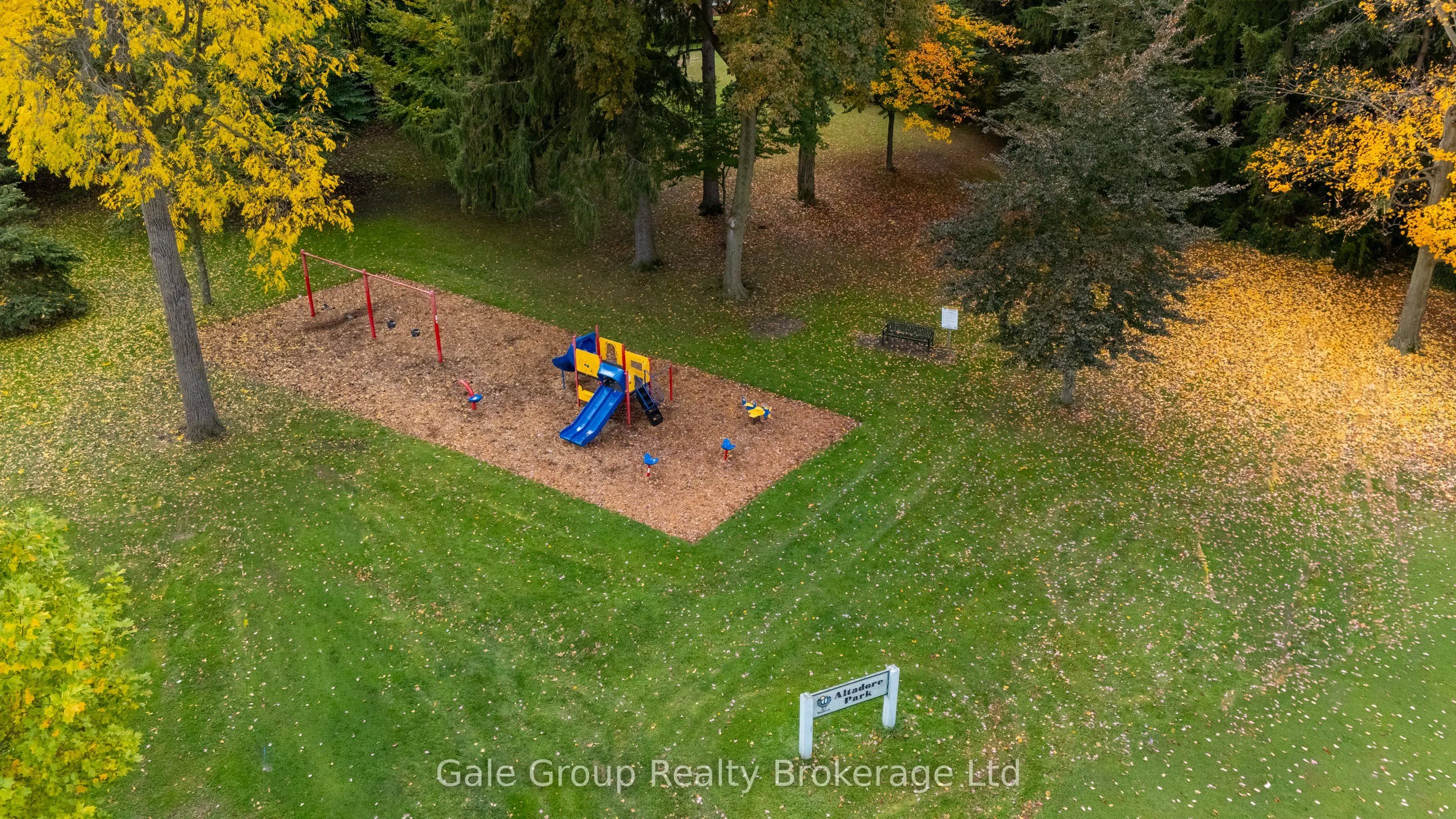 55 ALTADORE Crescent