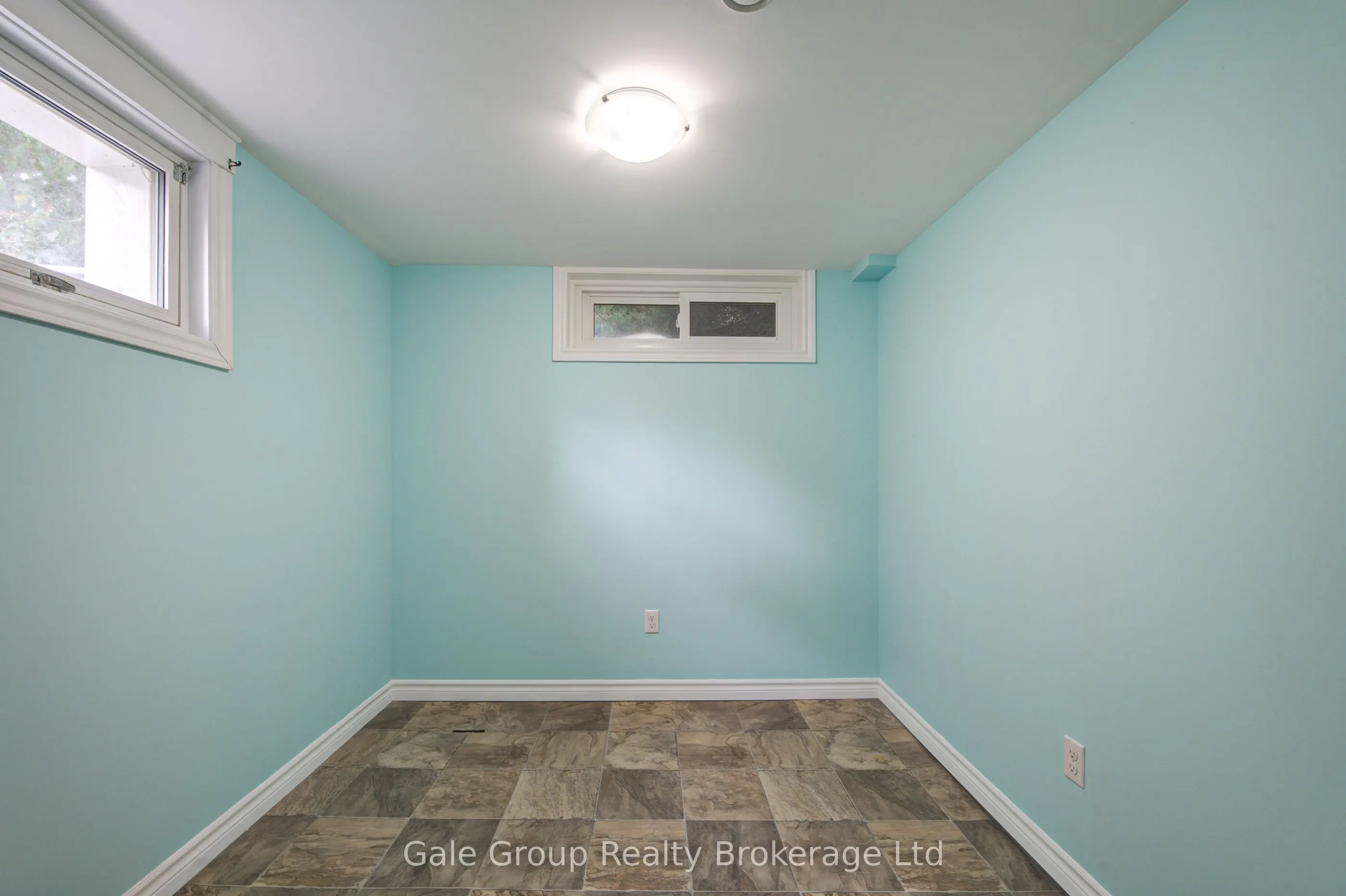 55 ALTADORE Crescent