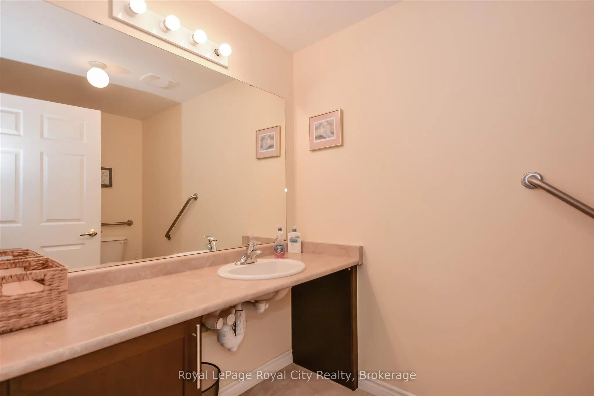 308 Watson Parkway N, #316