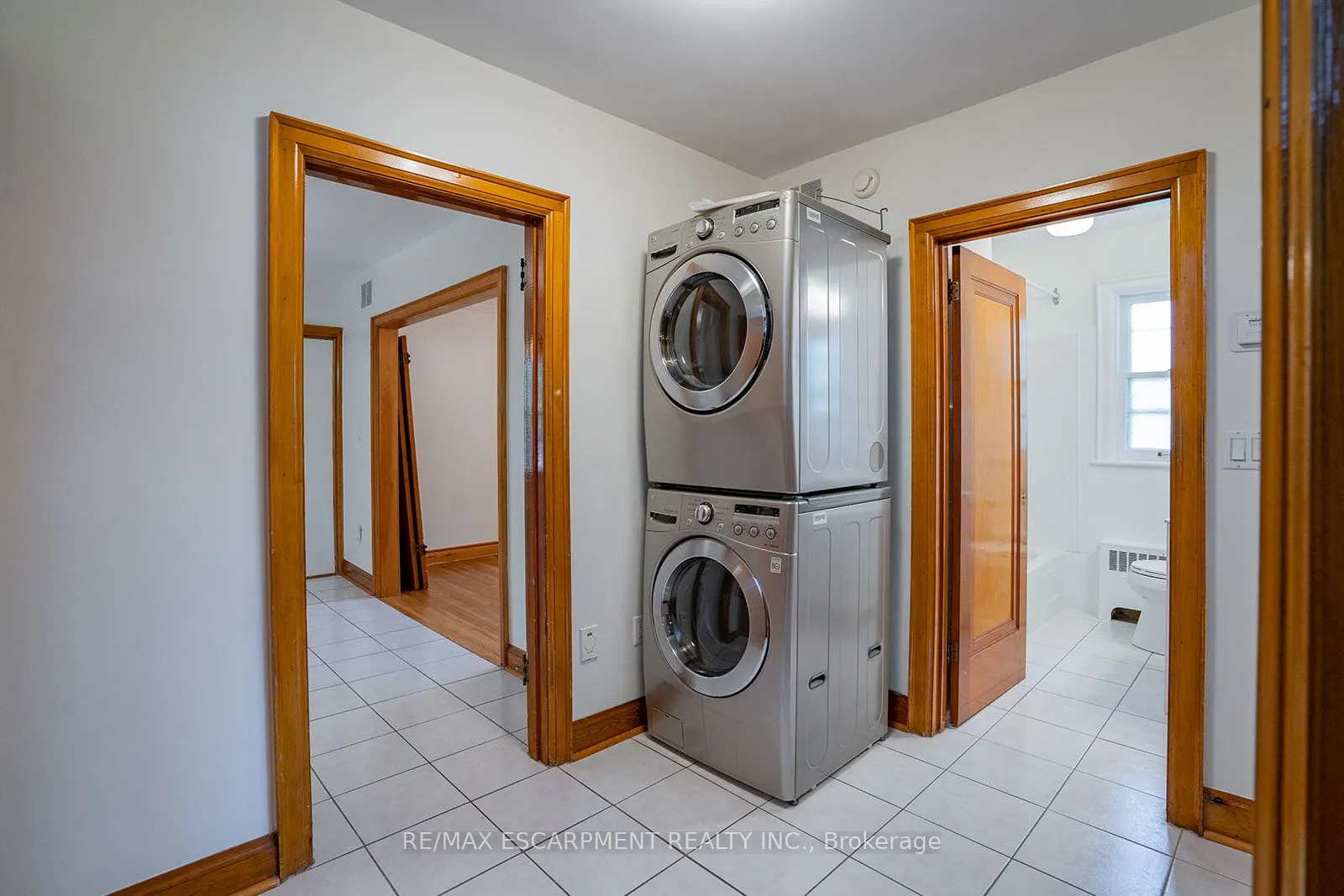 324 King Street E, #B