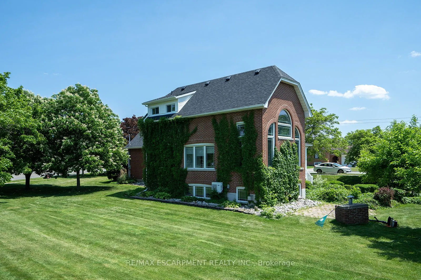 324 King Street E, #B