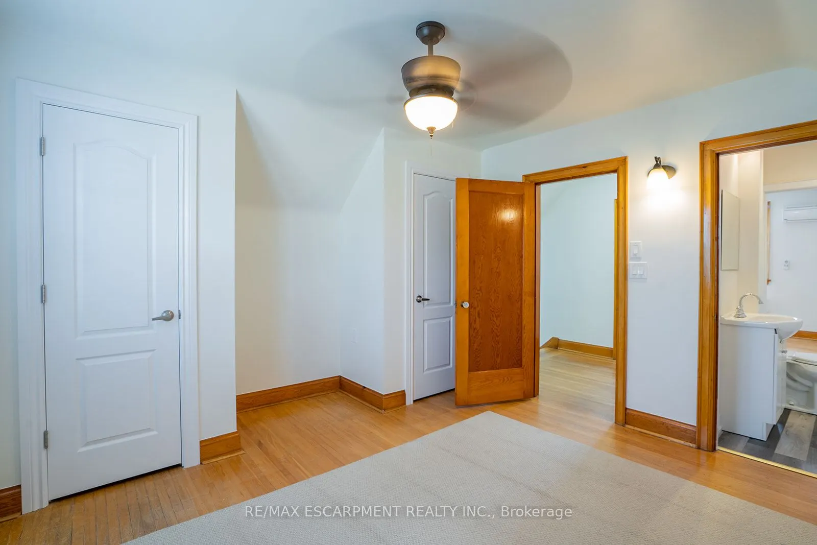 324 King Street E, #B