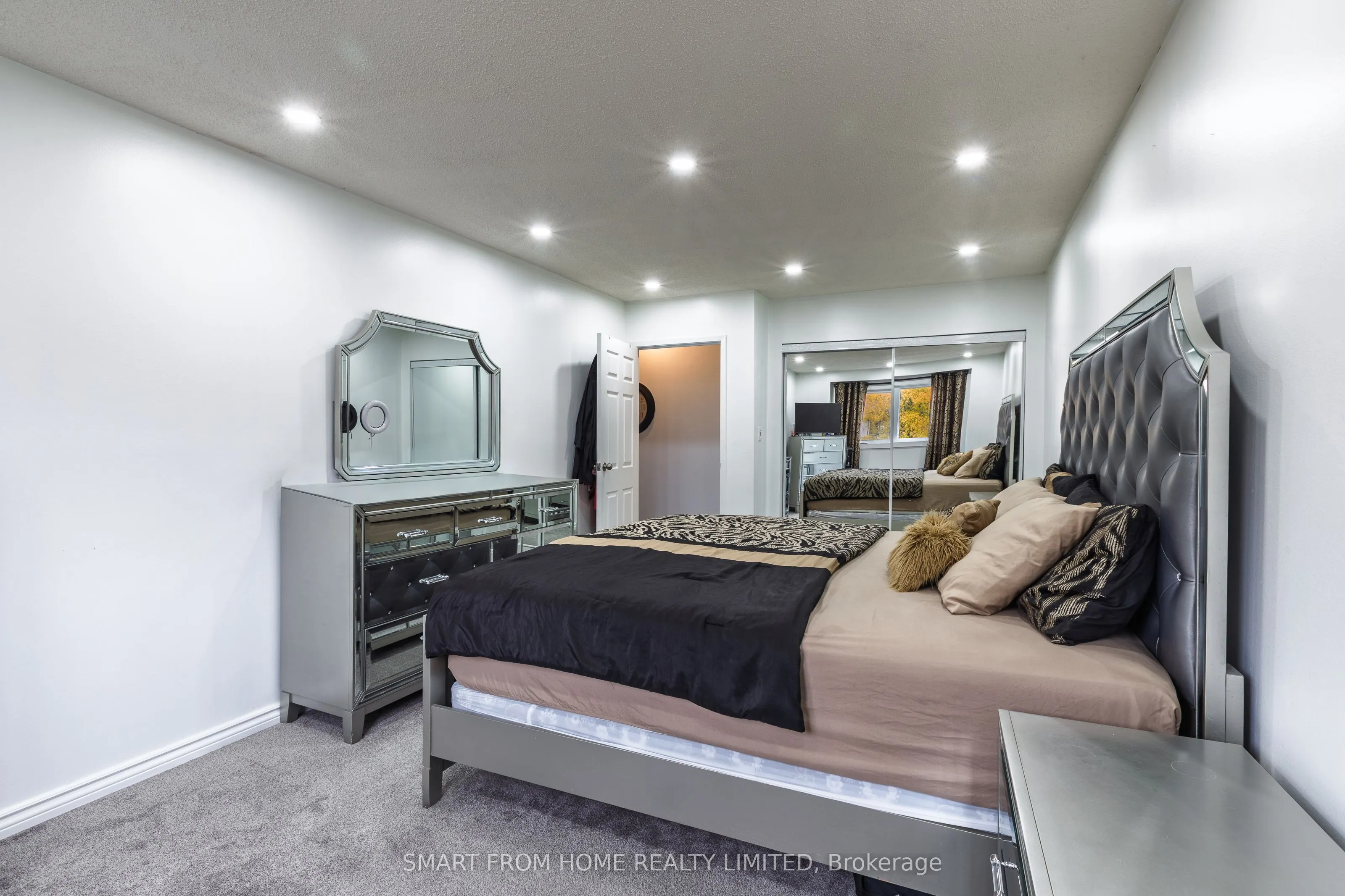 445 Pioneer Drive, #4