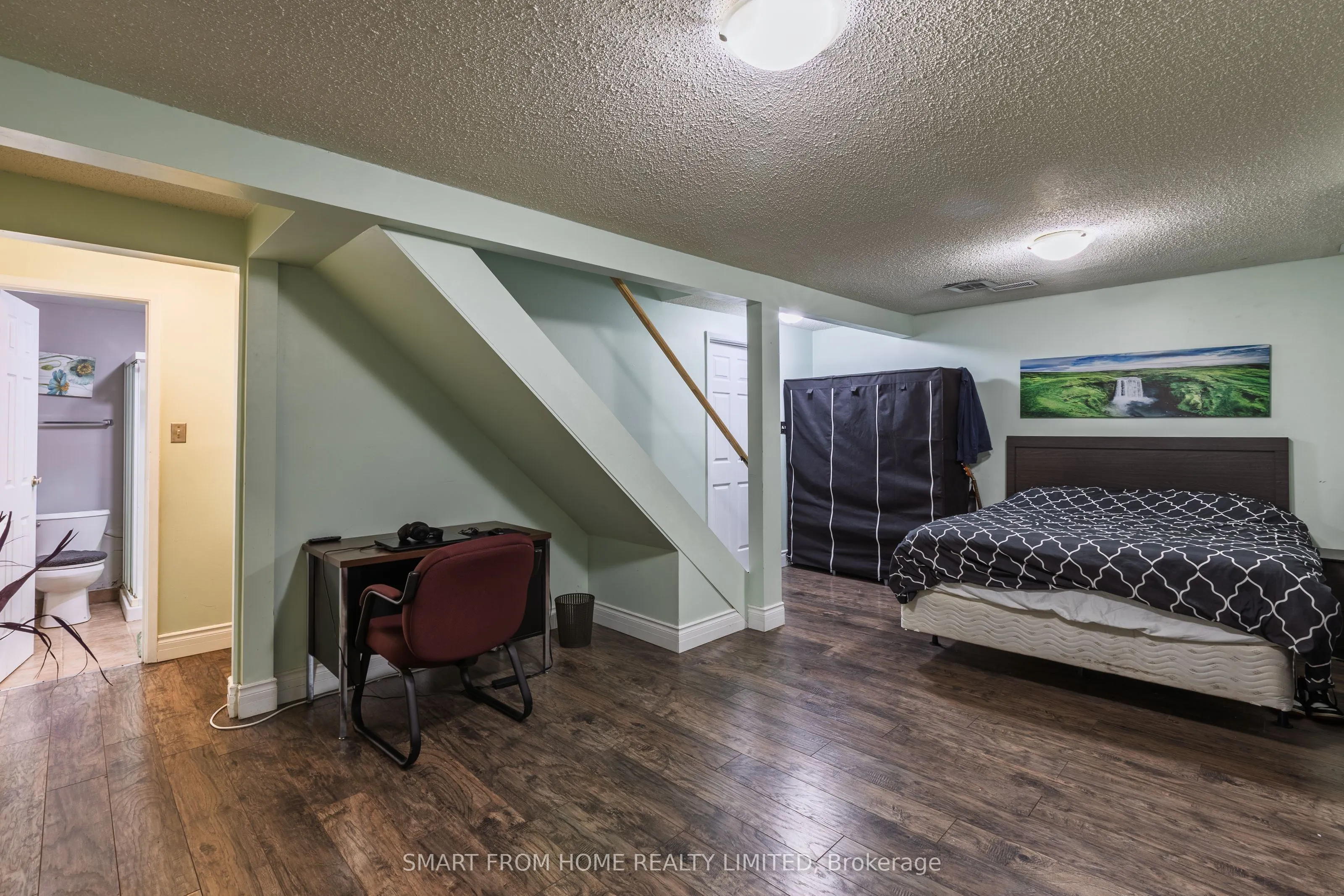 445 Pioneer Drive, #4