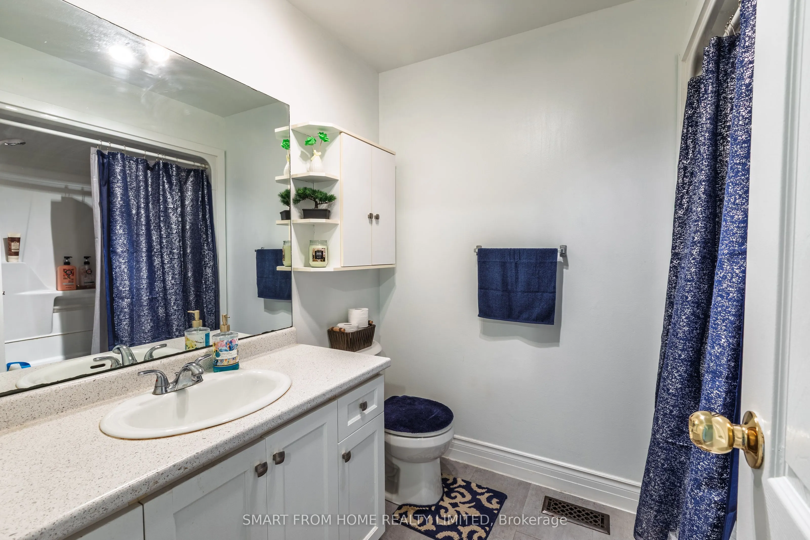 445 Pioneer Drive, #4