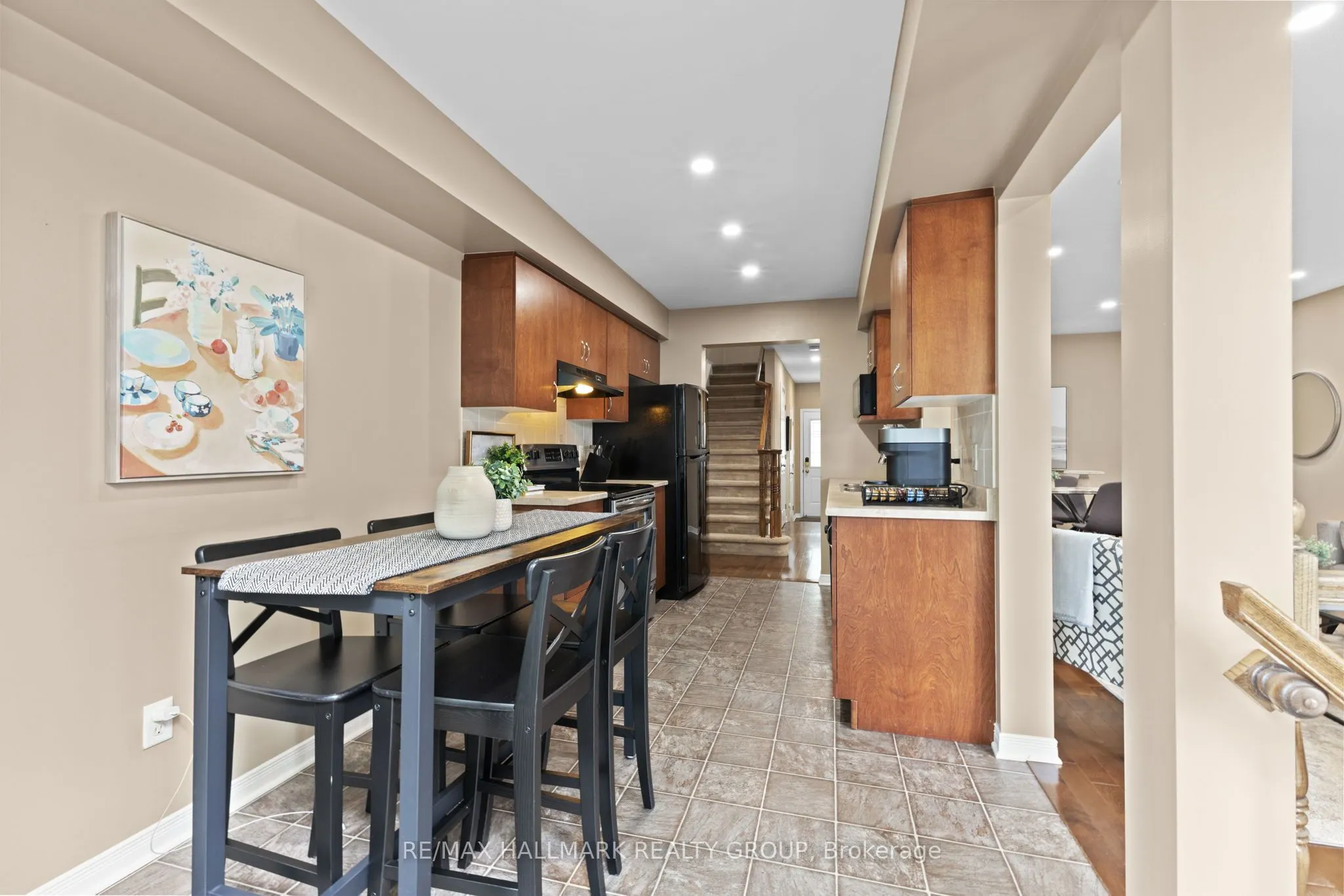 404 Wisteria Crescent