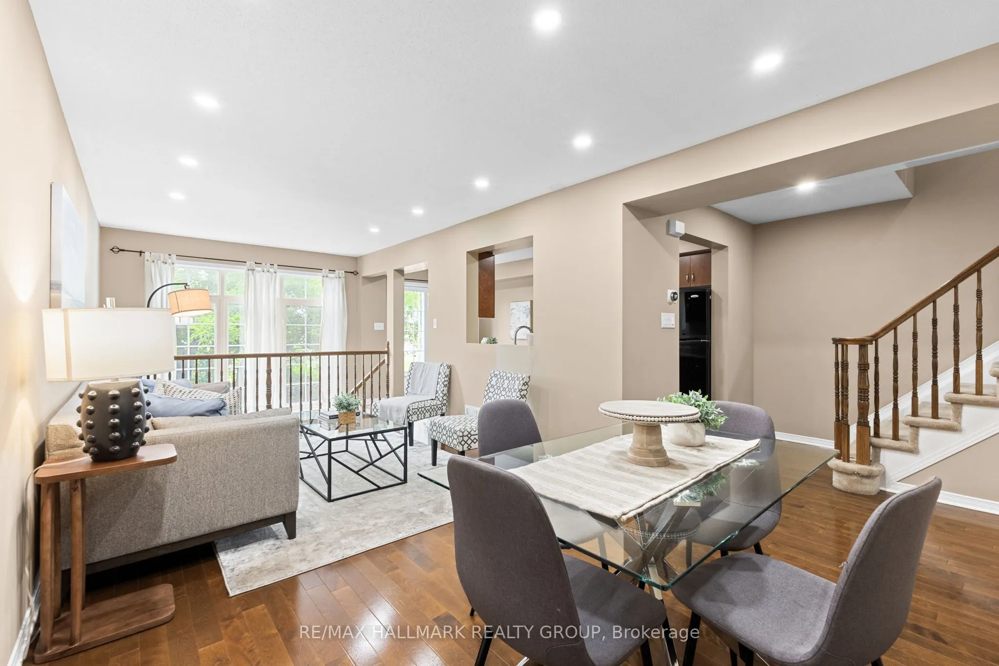 404 Wisteria Crescent