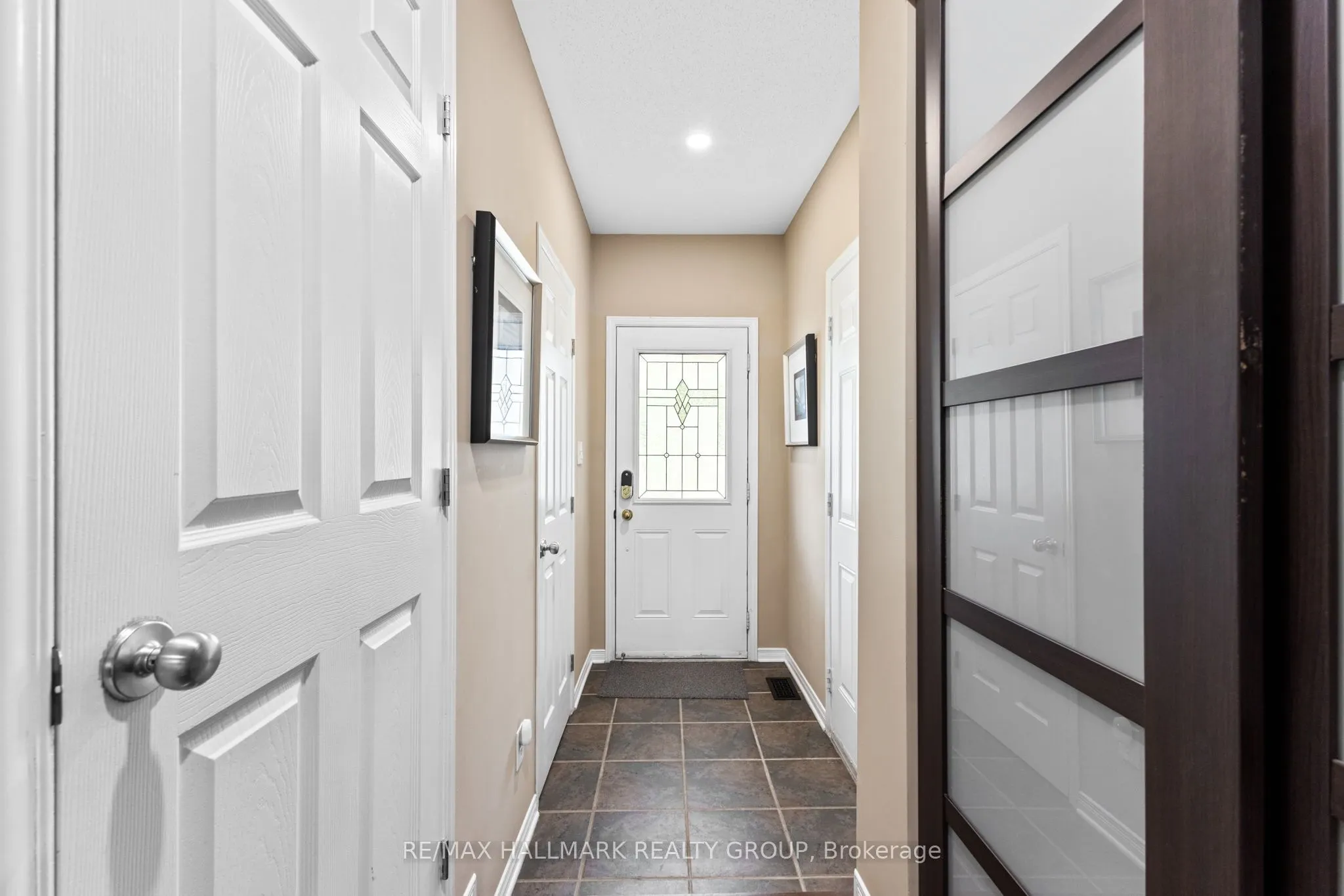 404 Wisteria Crescent