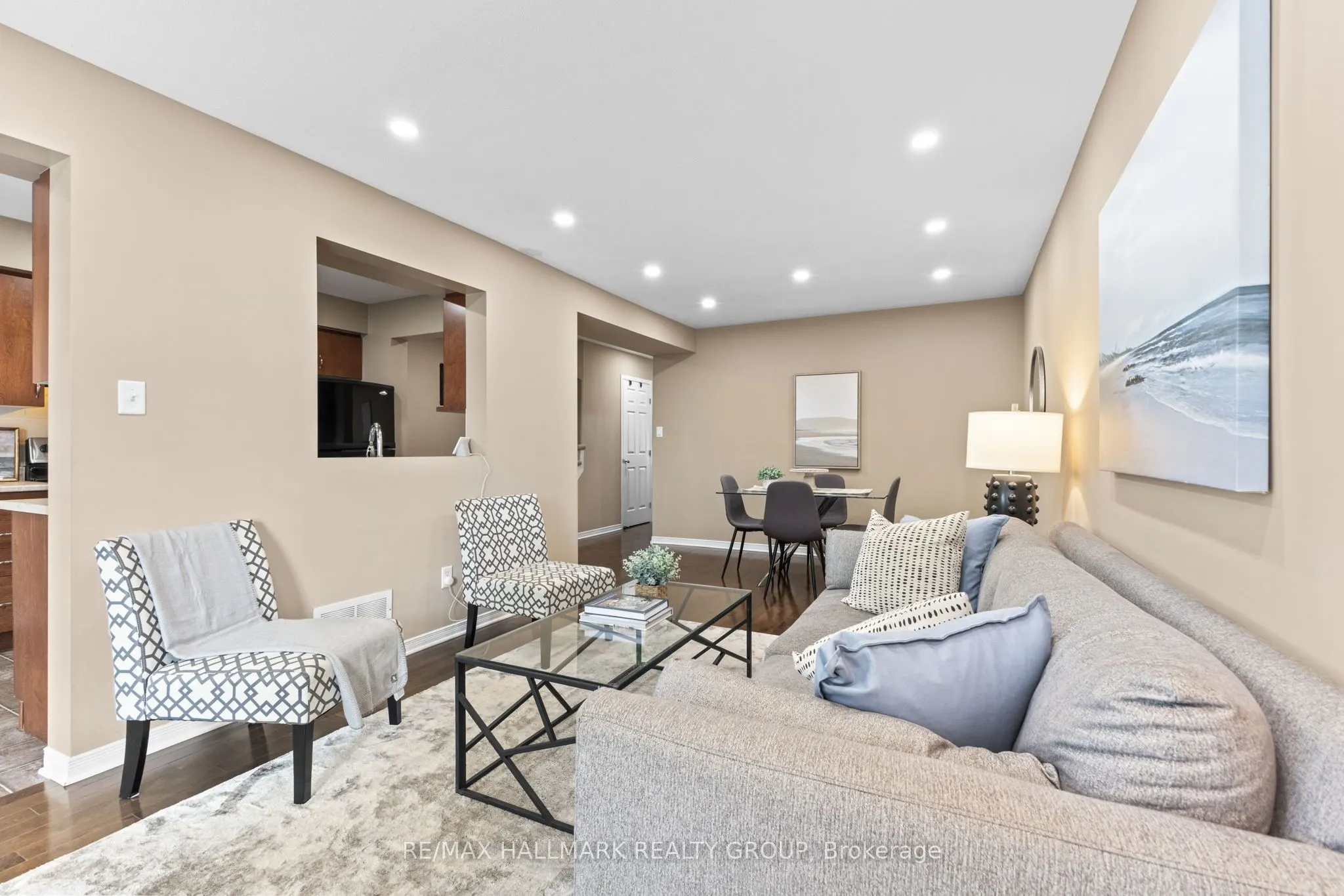 404 Wisteria Crescent