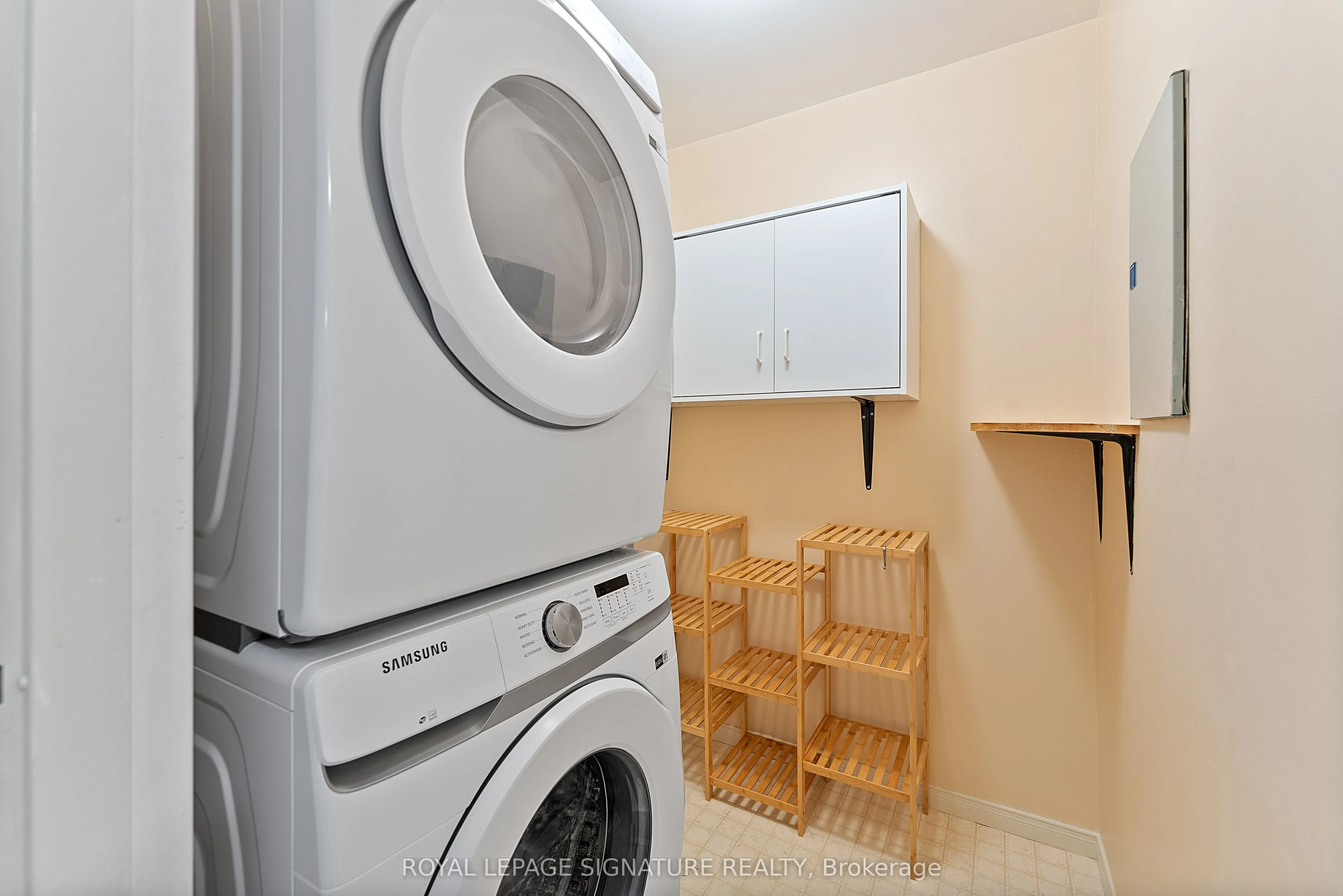 30 Hugo Crescent, #110