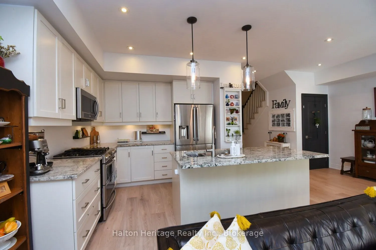 40 Hamilton Street S, #31