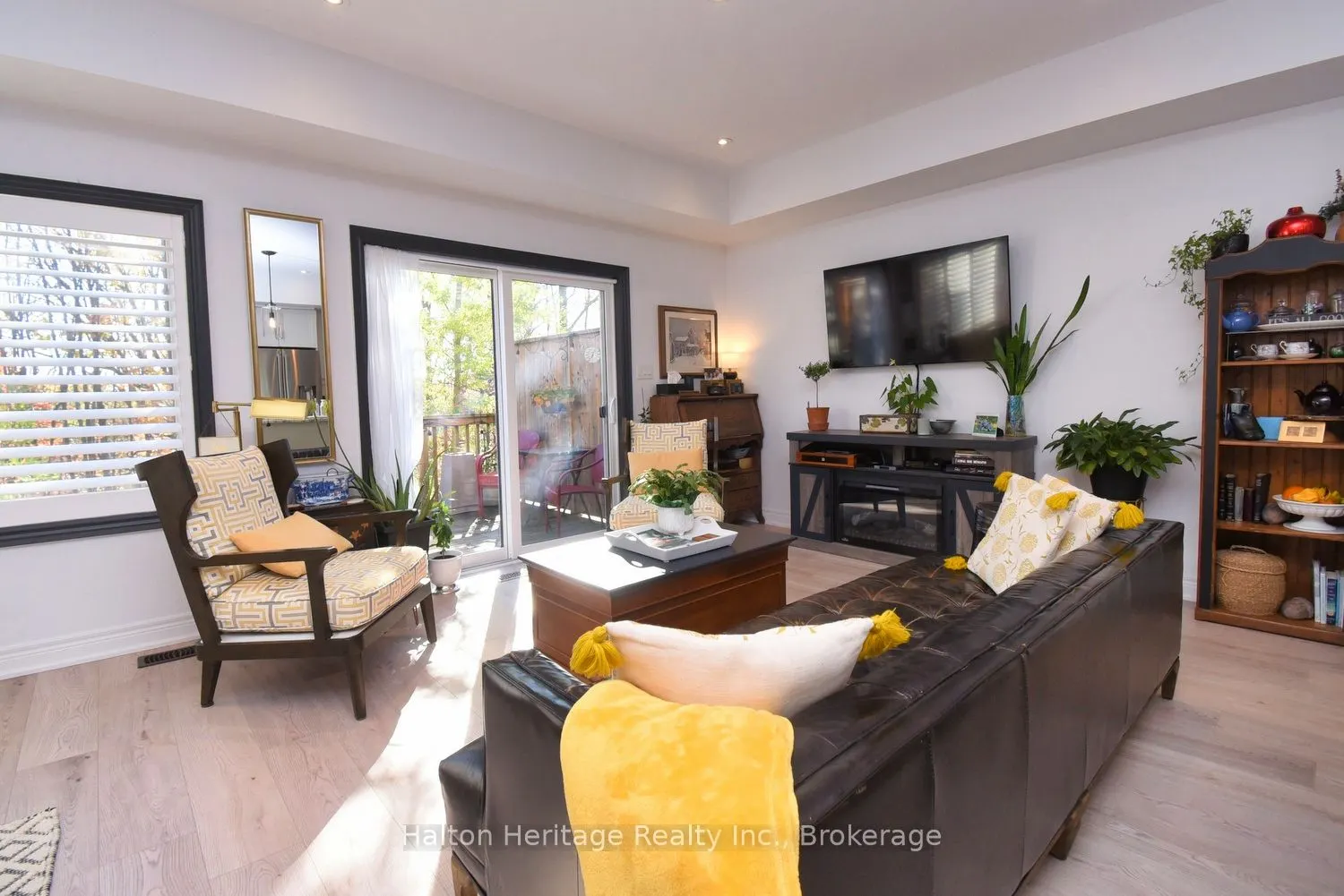 40 Hamilton Street S, #31