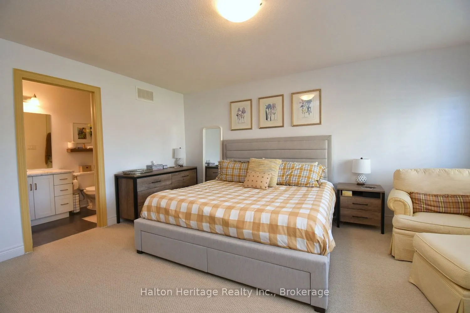 40 Hamilton Street S, #31