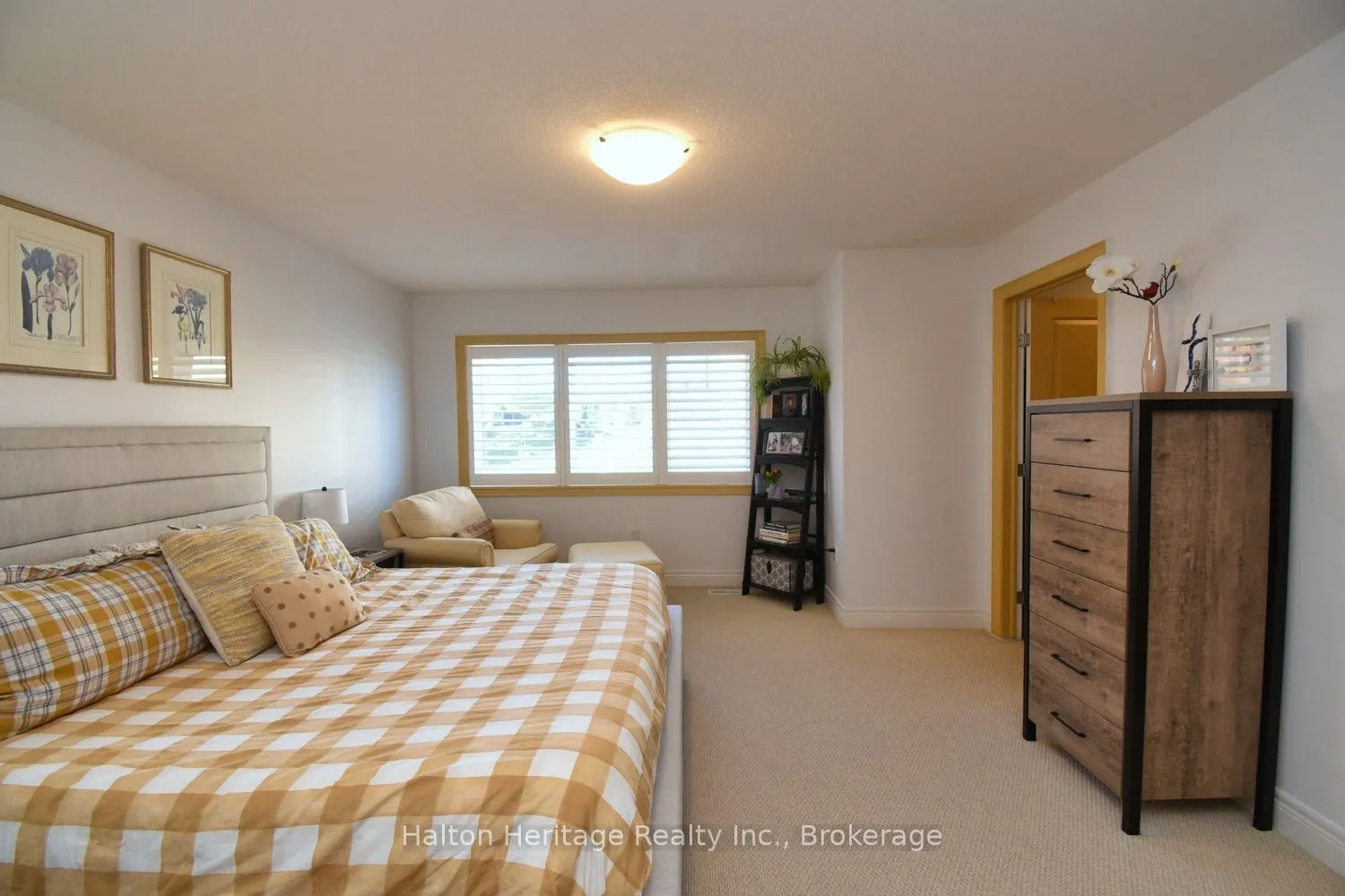 40 Hamilton Street S, #31