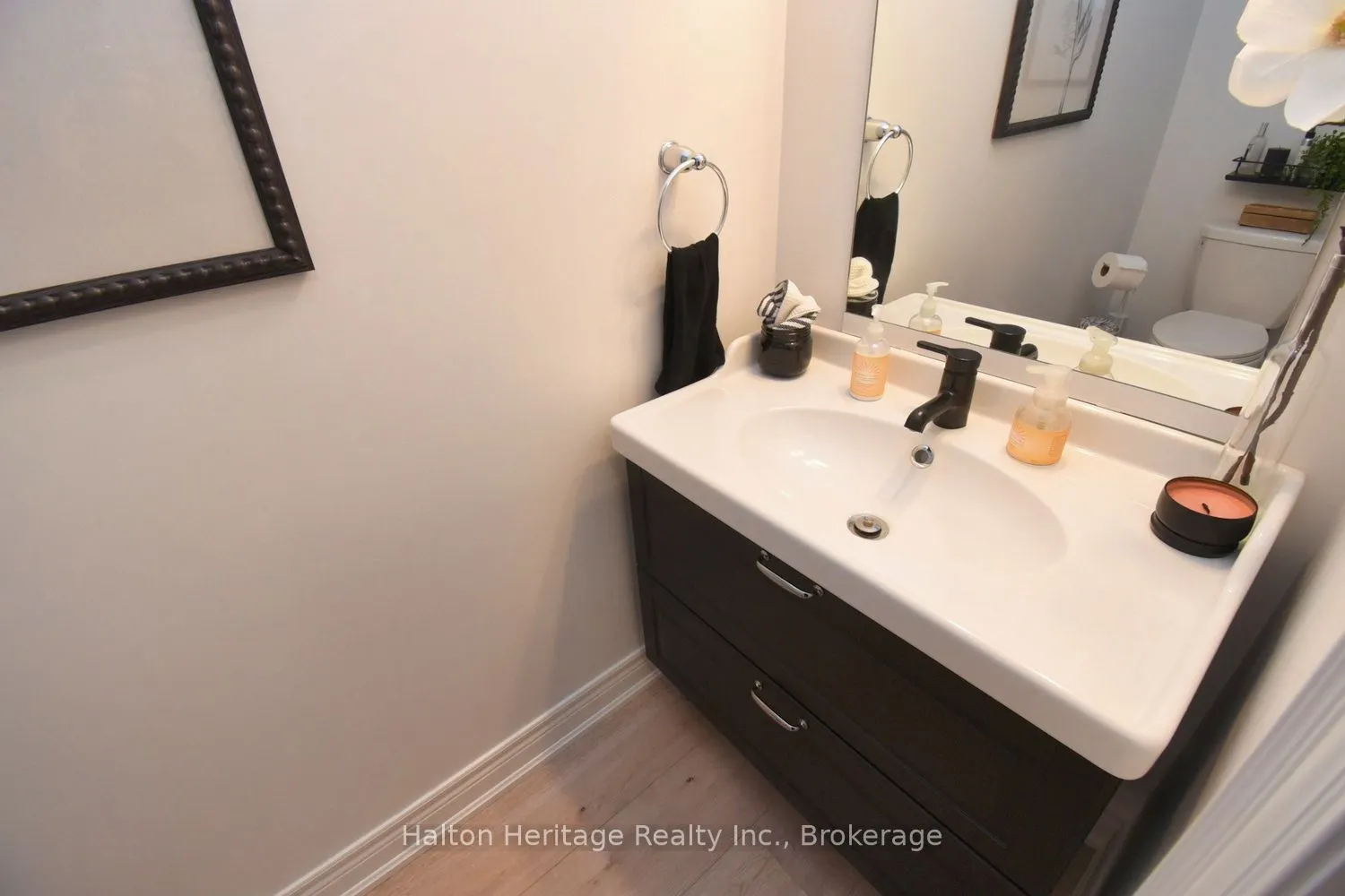 40 Hamilton Street S, #31