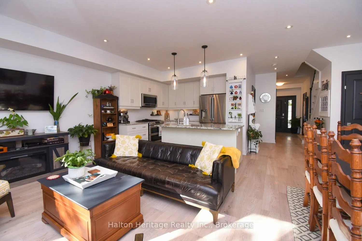 40 Hamilton Street S, #31