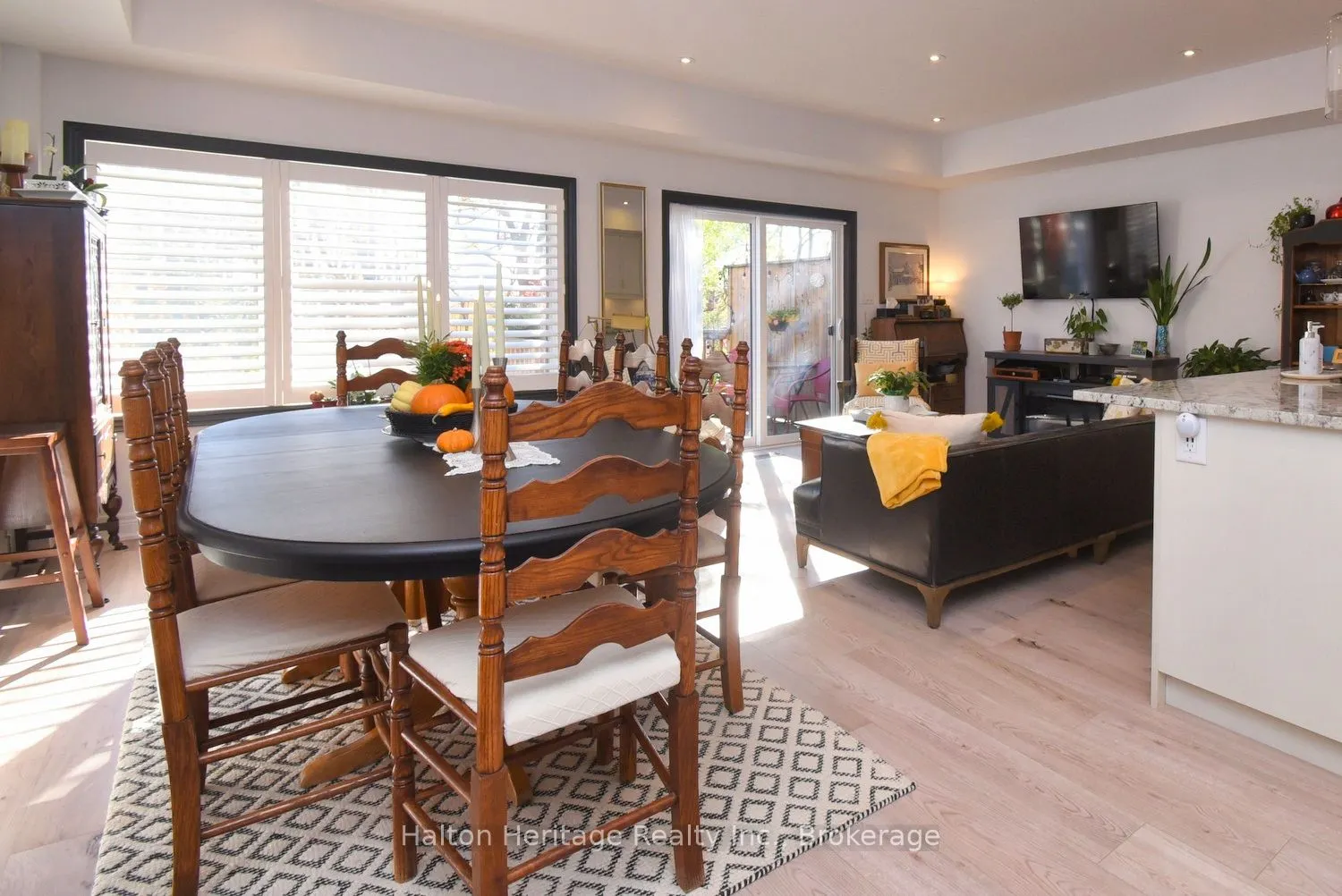 40 Hamilton Street S, #31