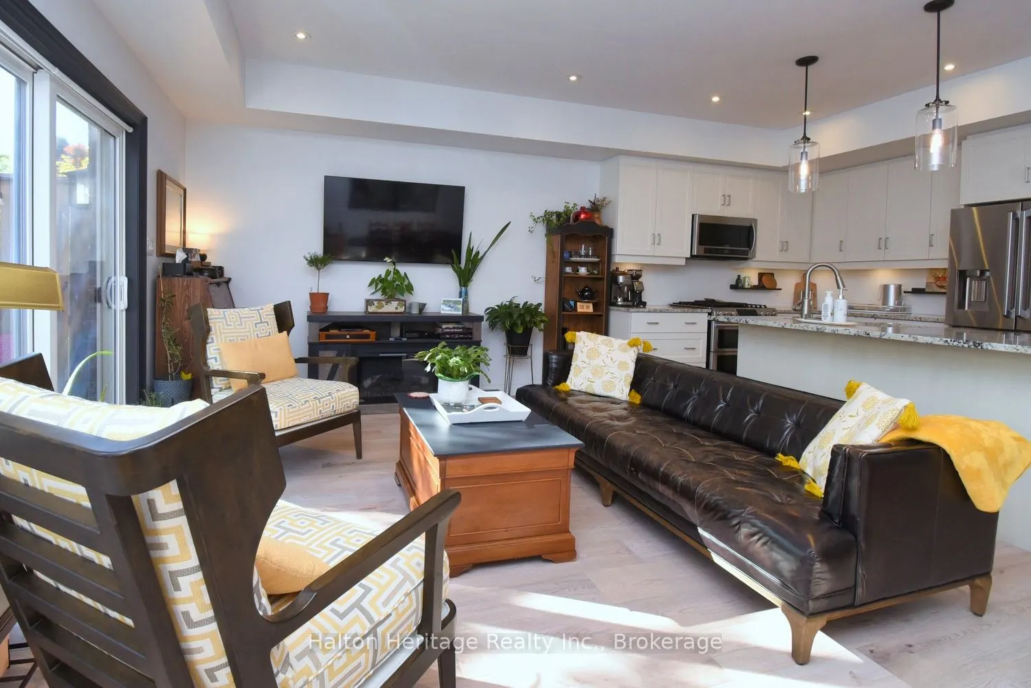 40 Hamilton Street S, #31