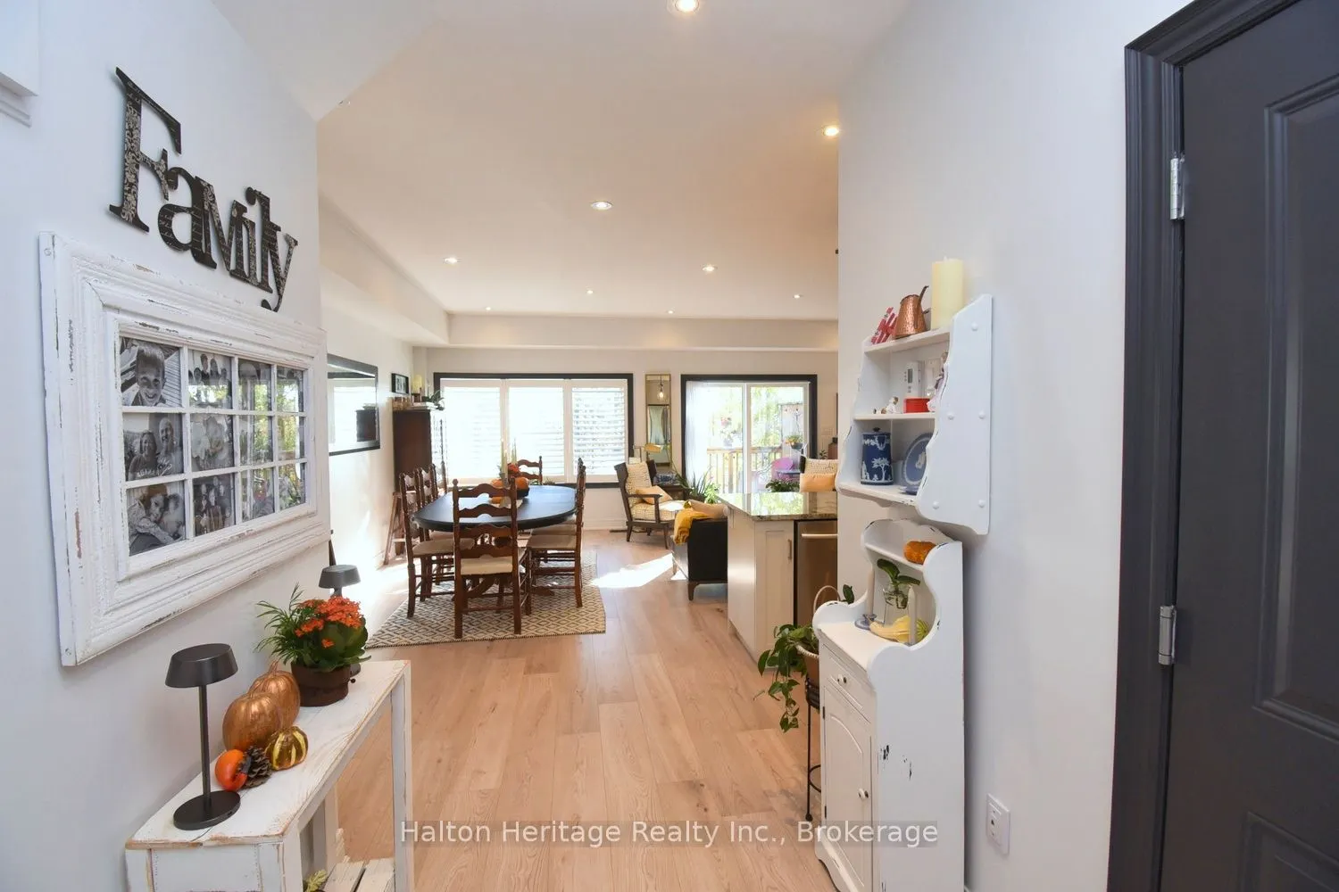 40 Hamilton Street S, #31