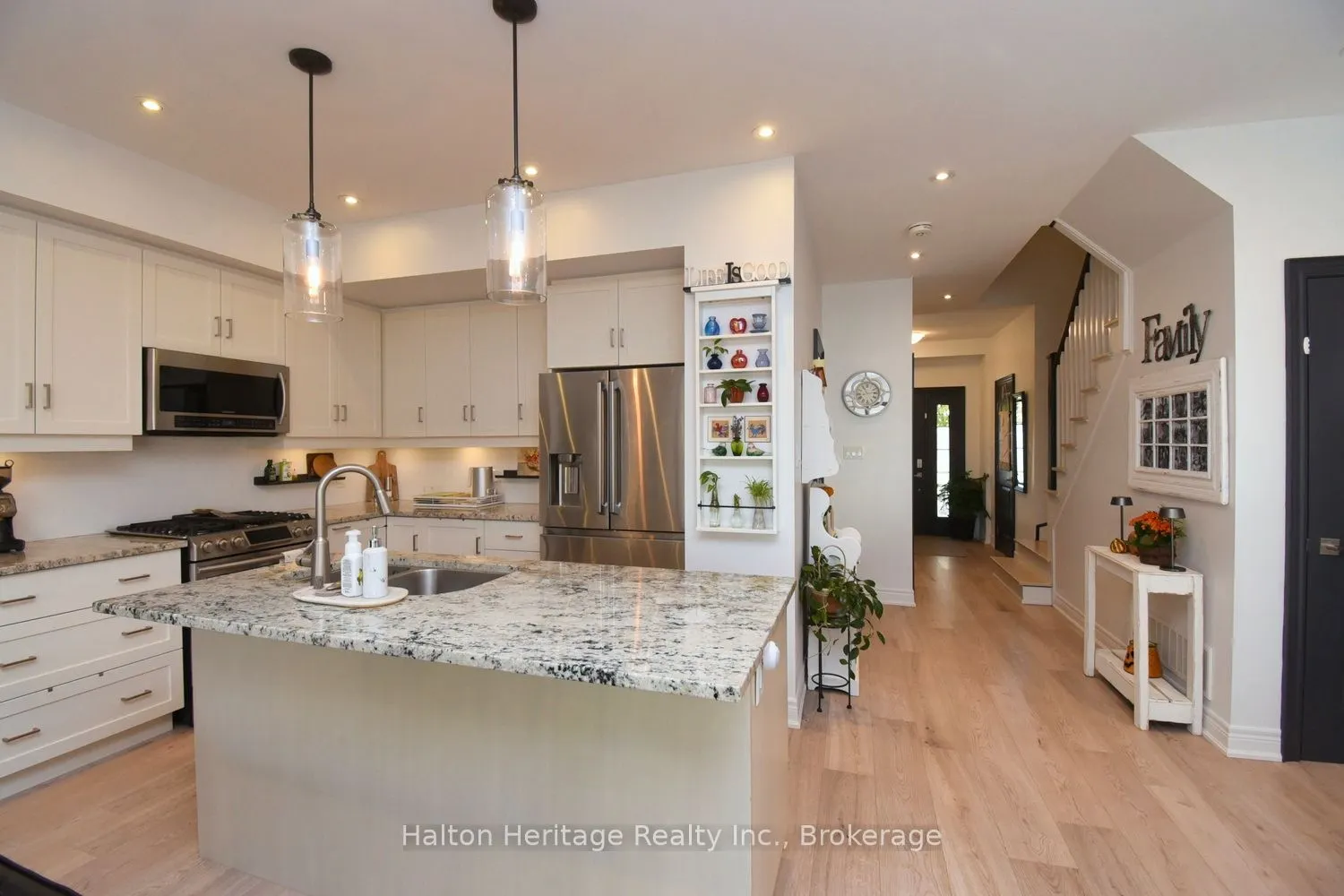 40 Hamilton Street S, #31