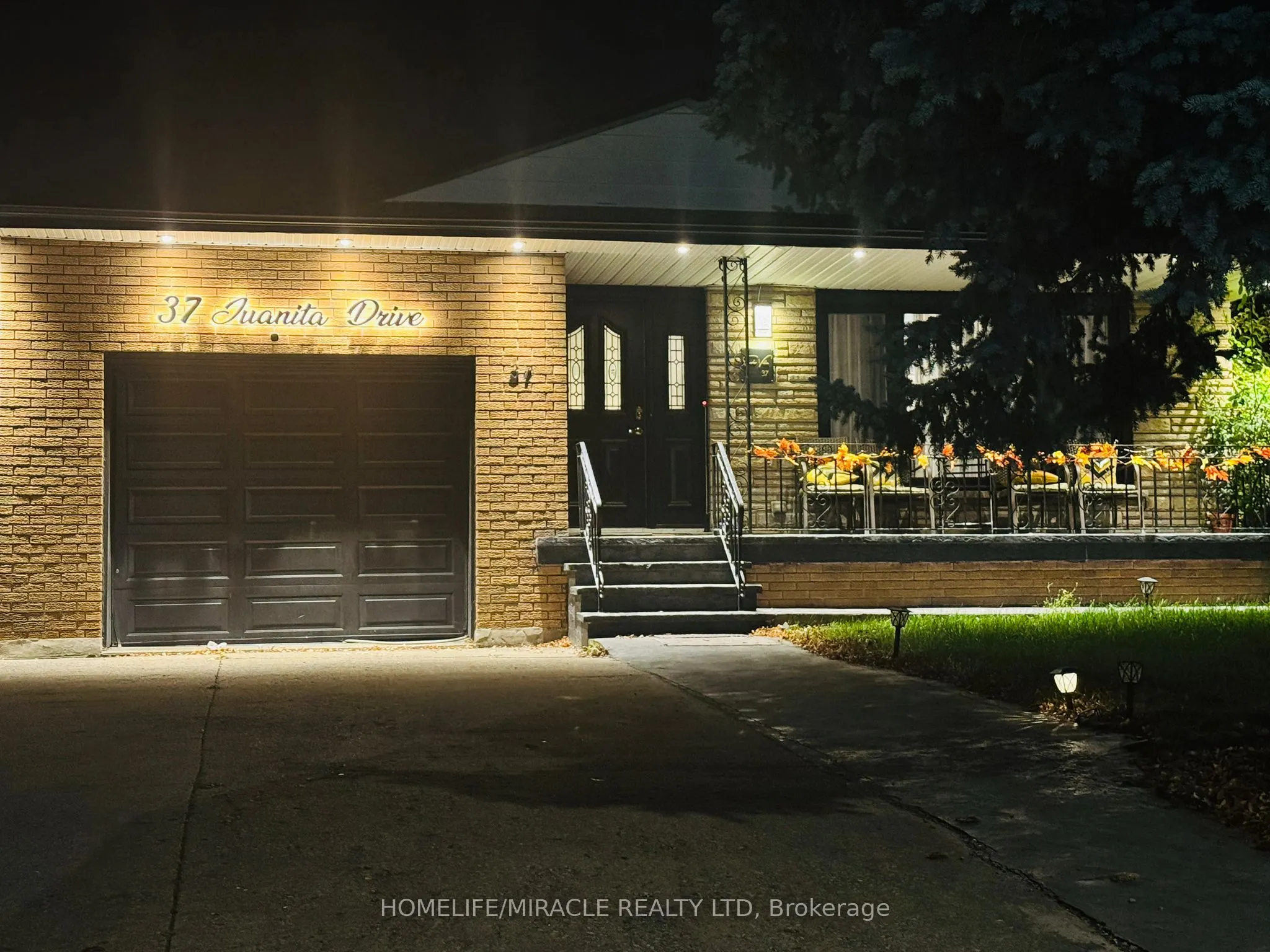 37 Juanita Drive, #Upper