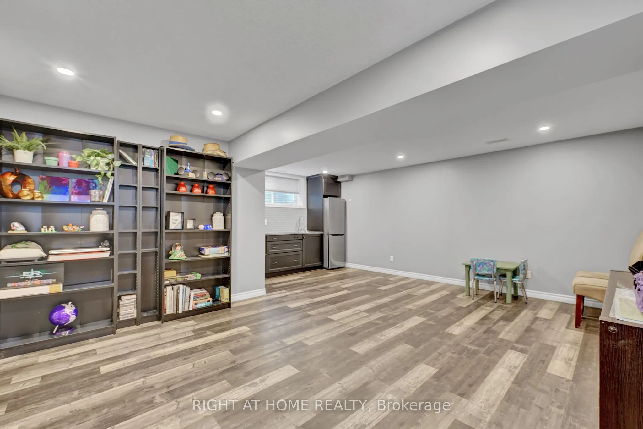 211 Hardcastle Drive