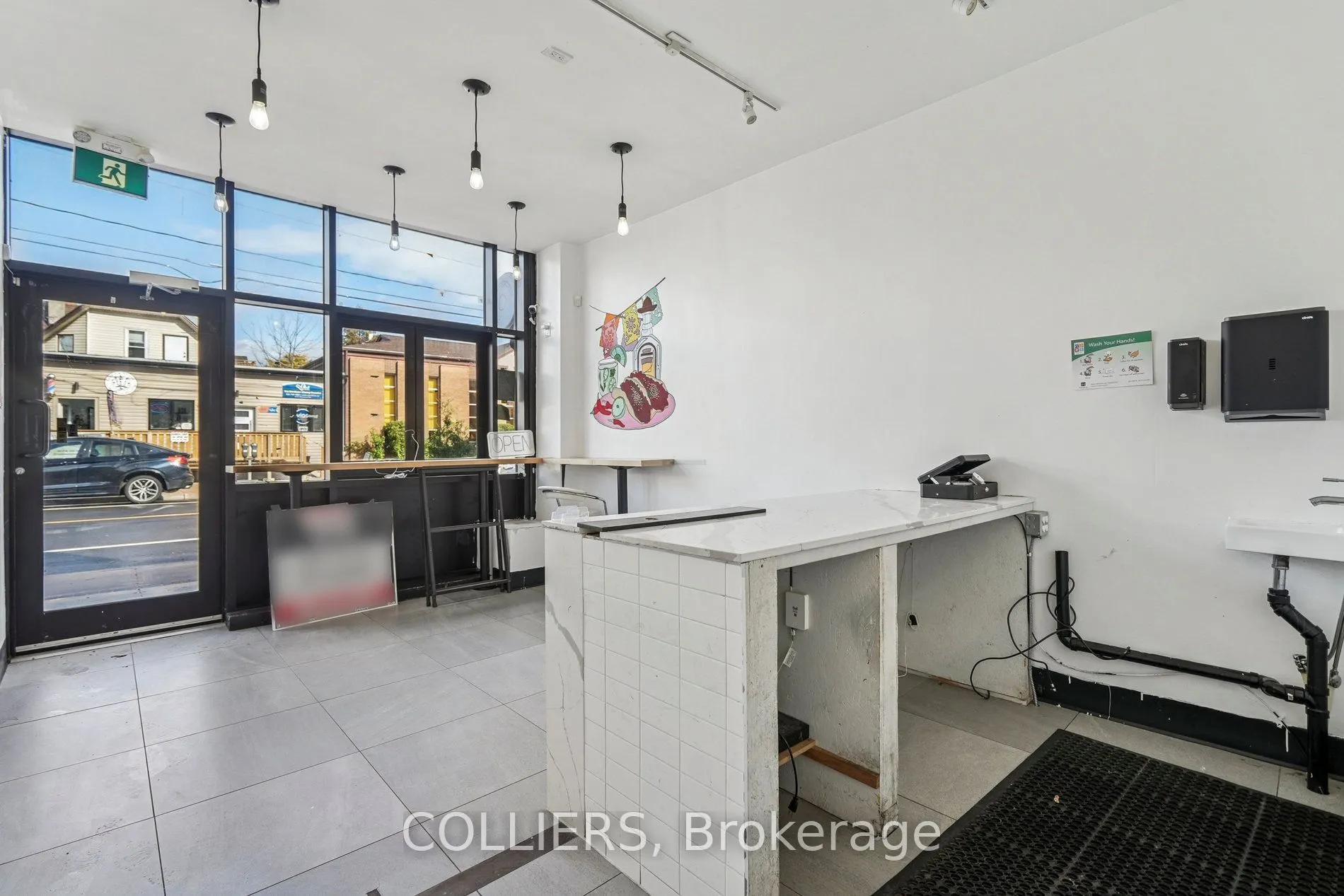 586 Concession Street