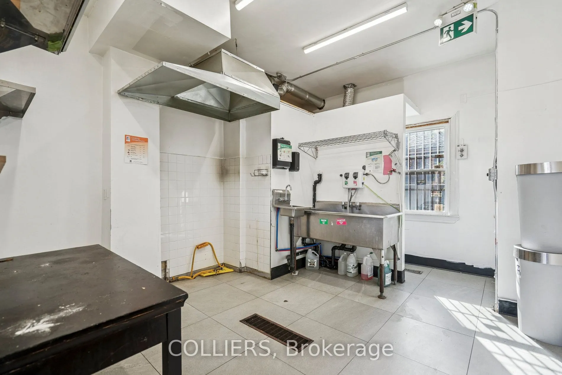 586 Concession Street