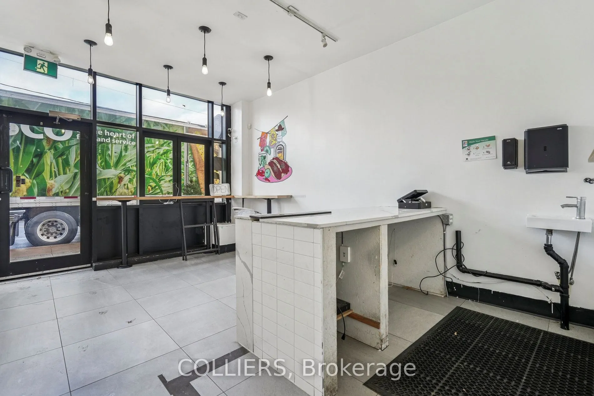 586 Concession Street