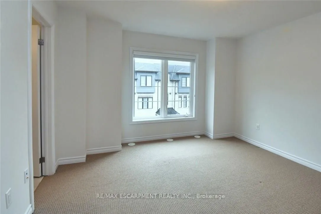 187 Wilson Street W, #4