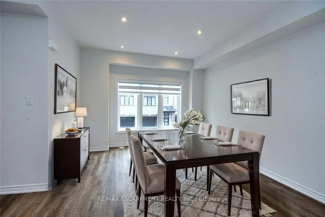 187 Wilson Street W, #4