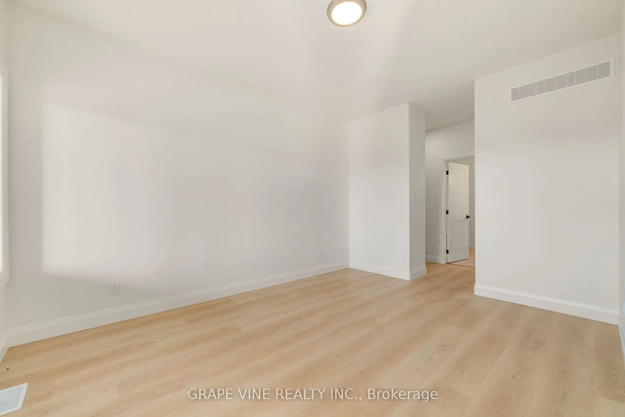 128 royal gala Drive