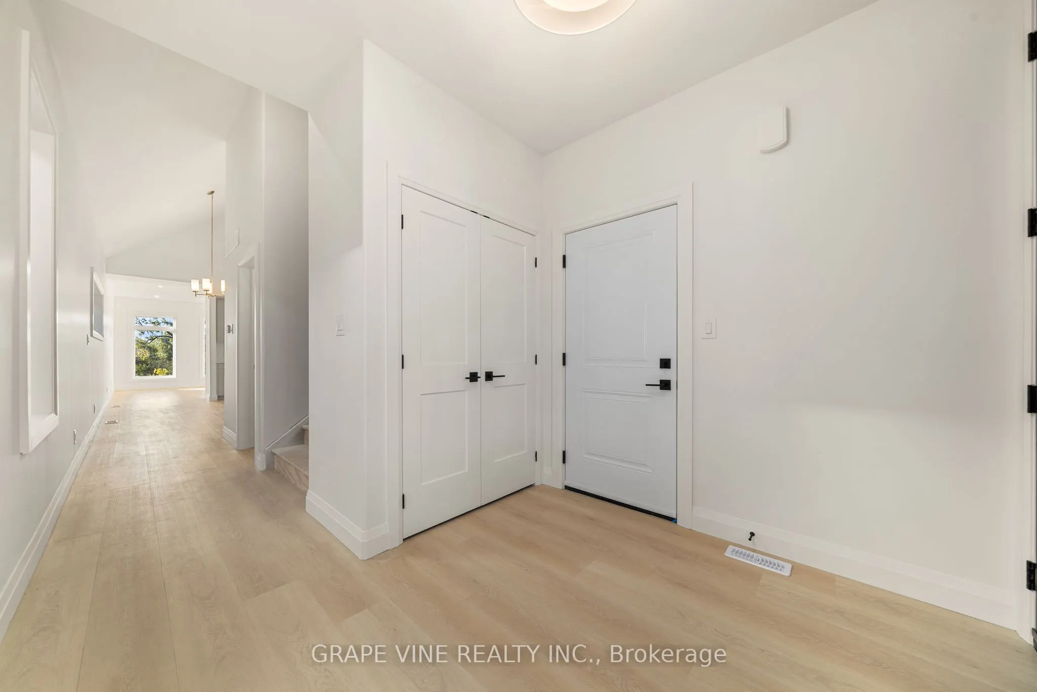 128 royal gala Drive