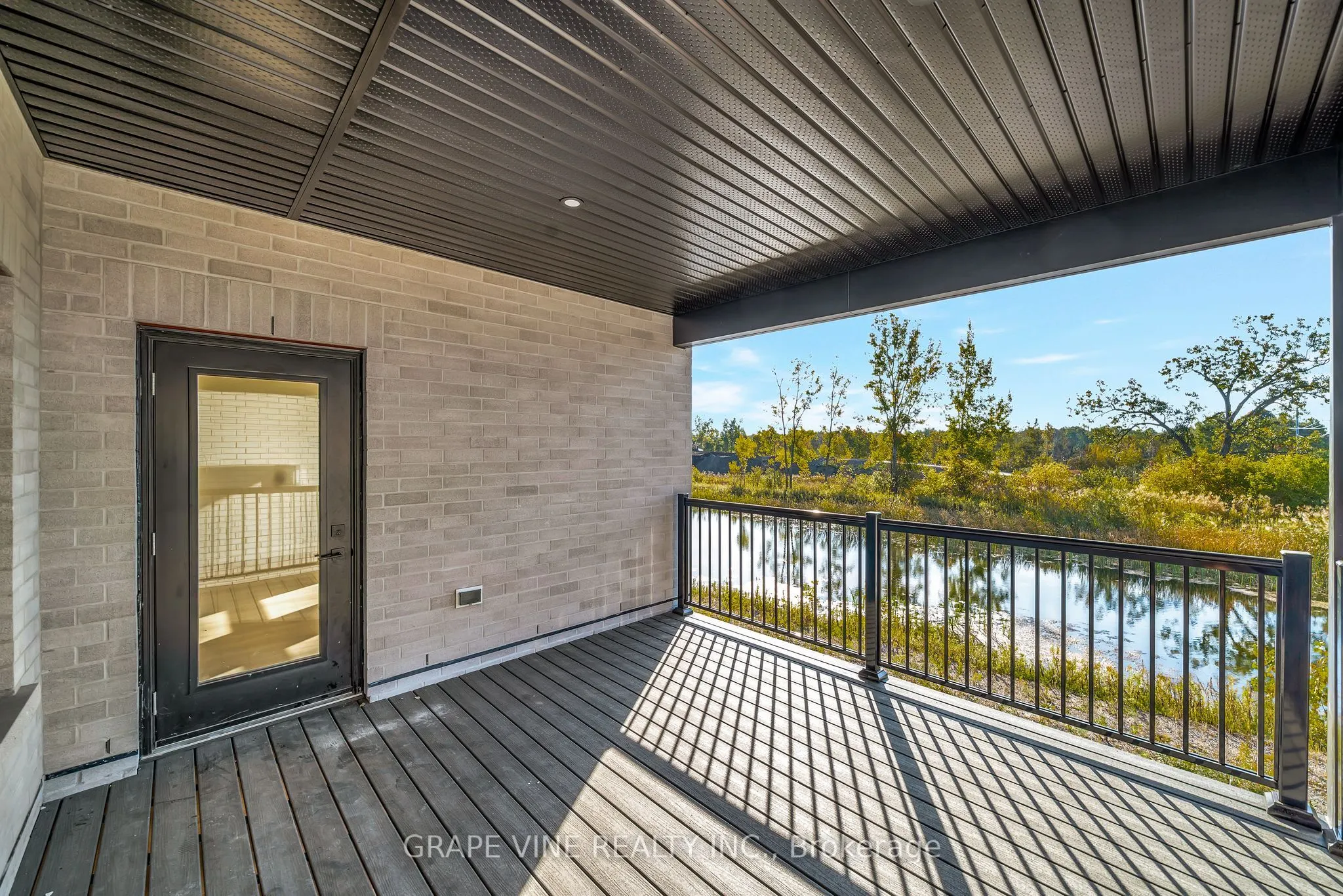 128 royal gala Drive