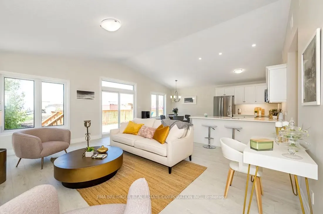 21 Bluffs View Boulevard