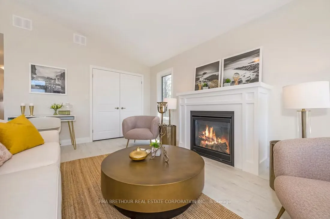 21 Bluffs View Boulevard