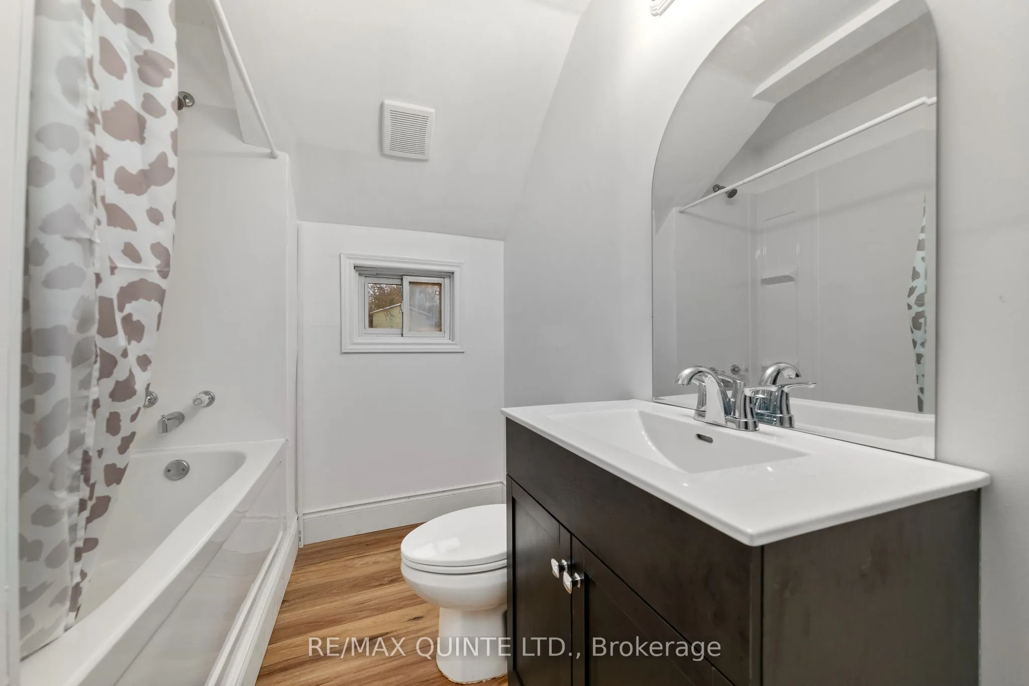 78 WALLBRIDGE CRES Crescent