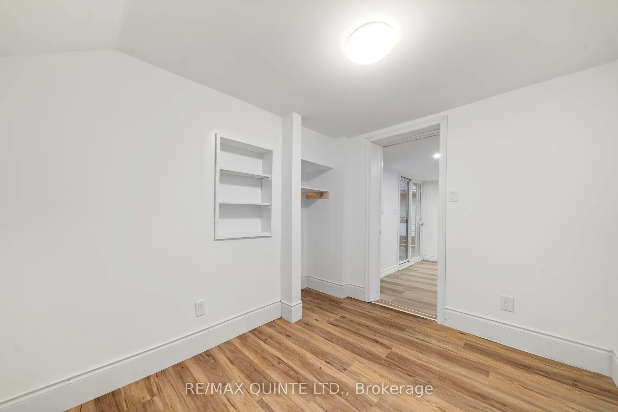 78 WALLBRIDGE CRES Crescent