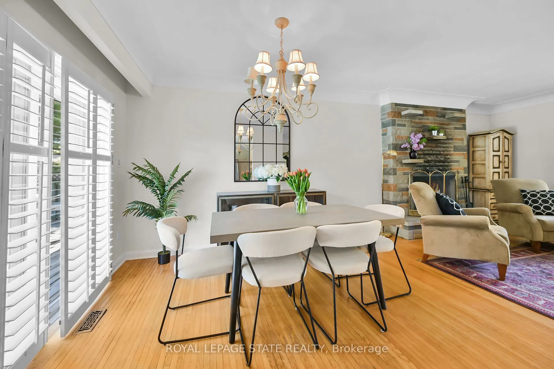 128 Oneida Boulevard