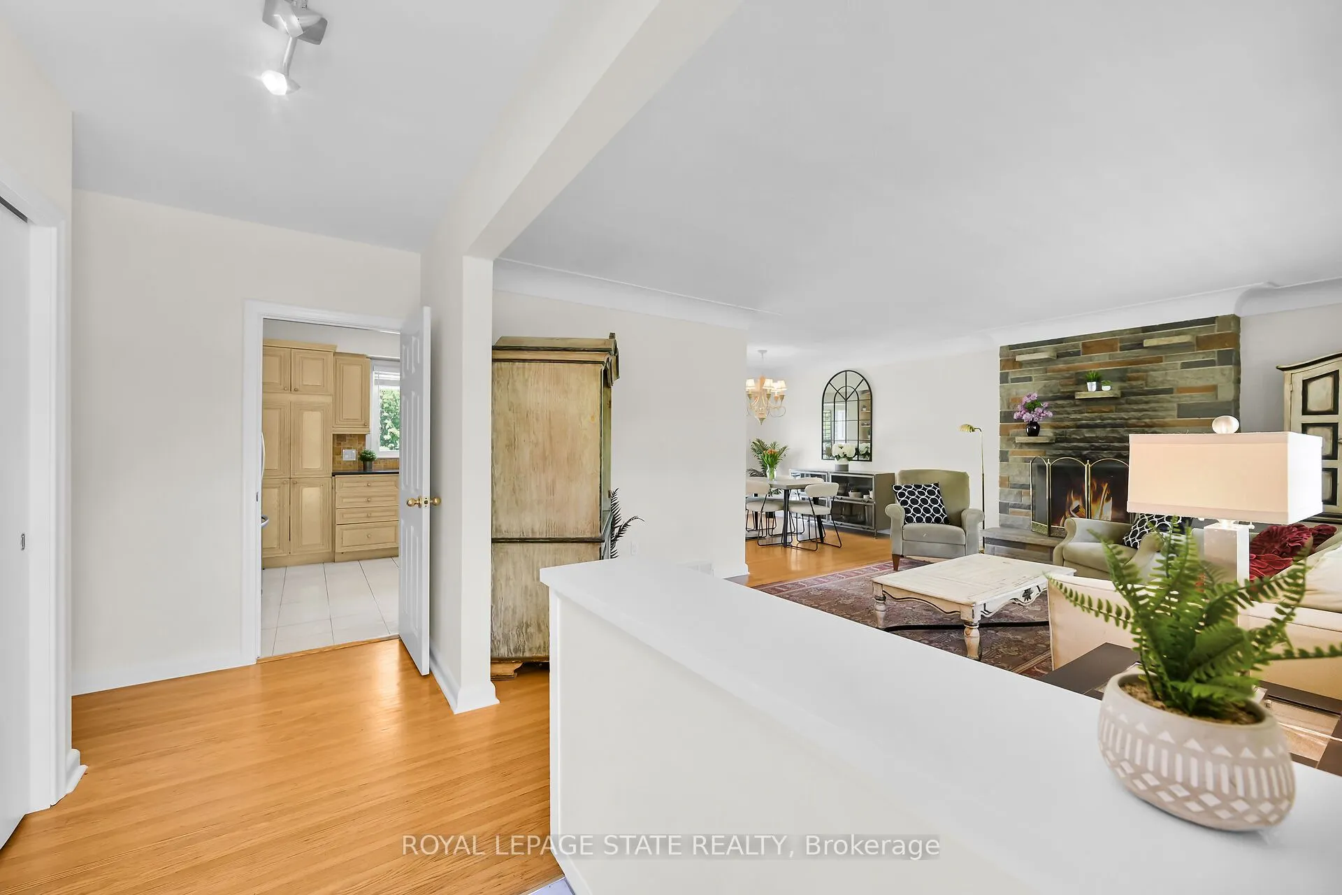 128 Oneida Boulevard