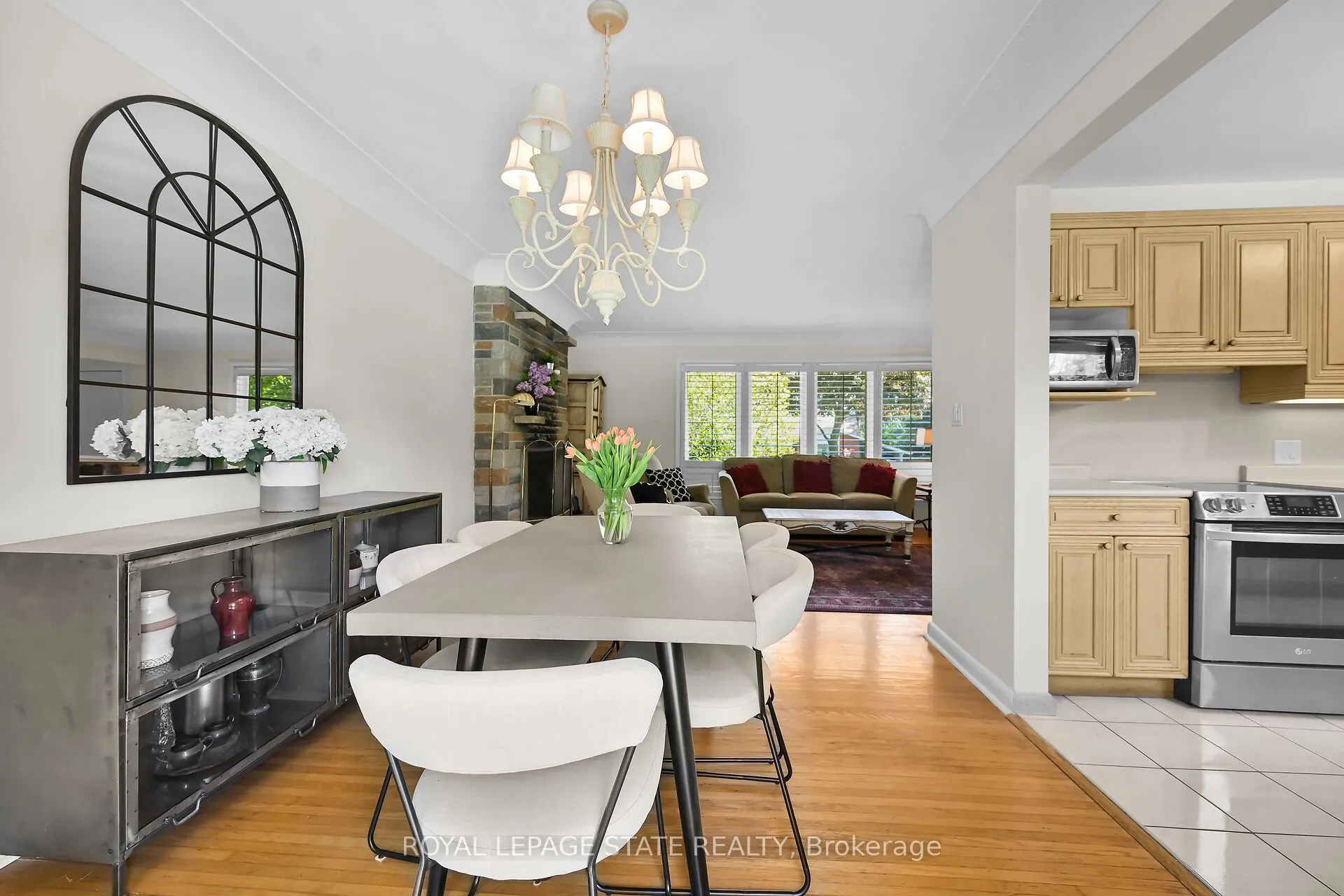 128 Oneida Boulevard