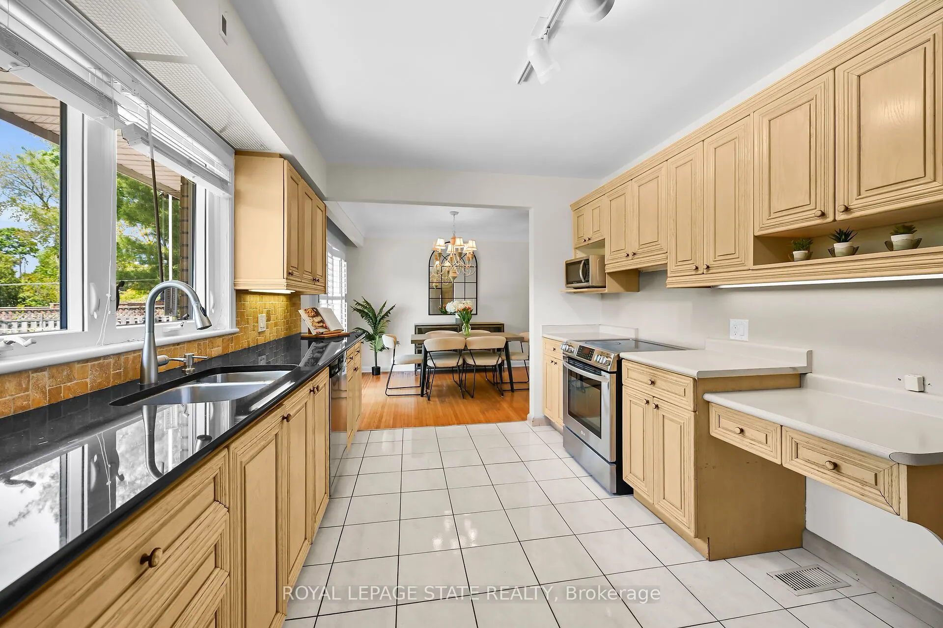 128 Oneida Boulevard