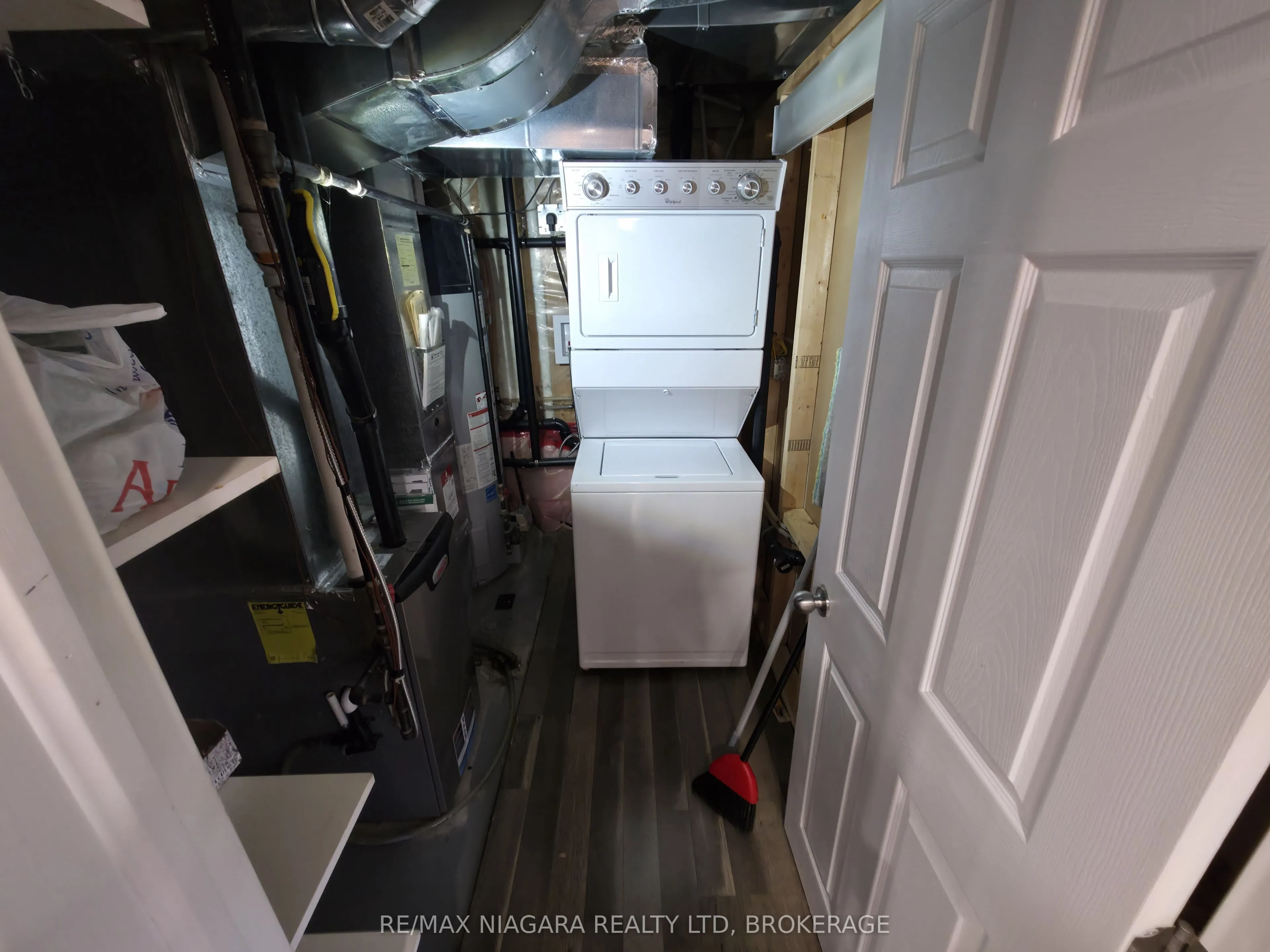 7879 Buckeye Crescent, #Lower