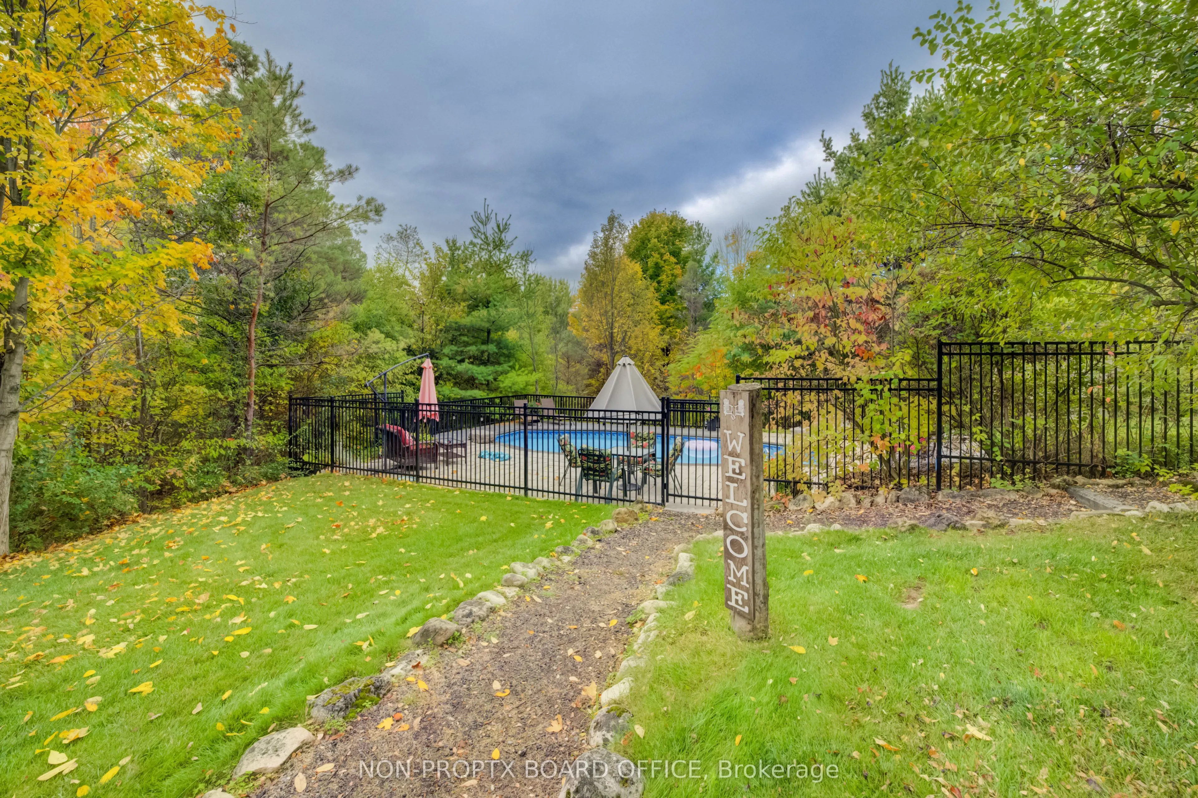 7664 Maltby Road E
