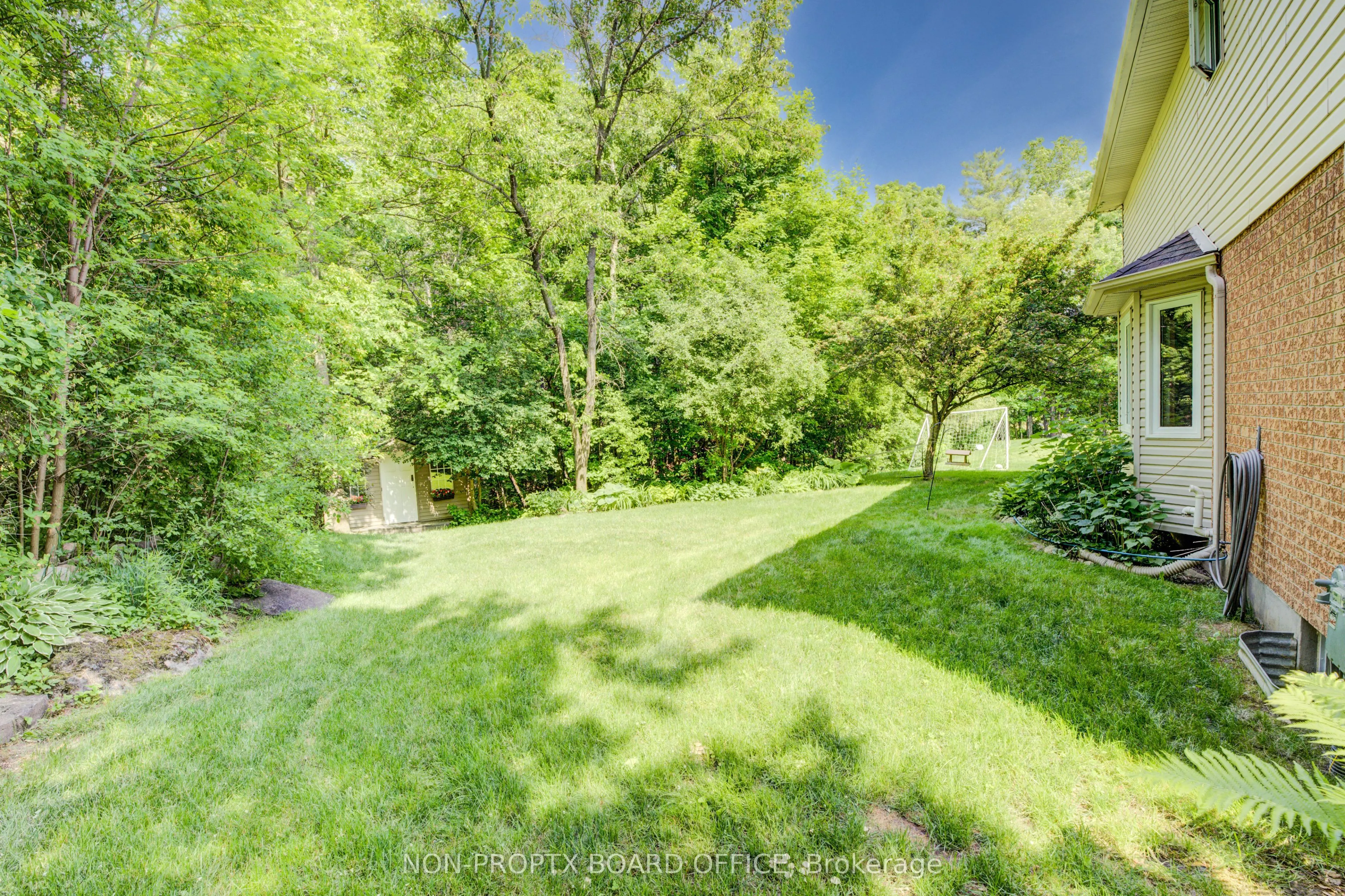 7664 Maltby Road E
