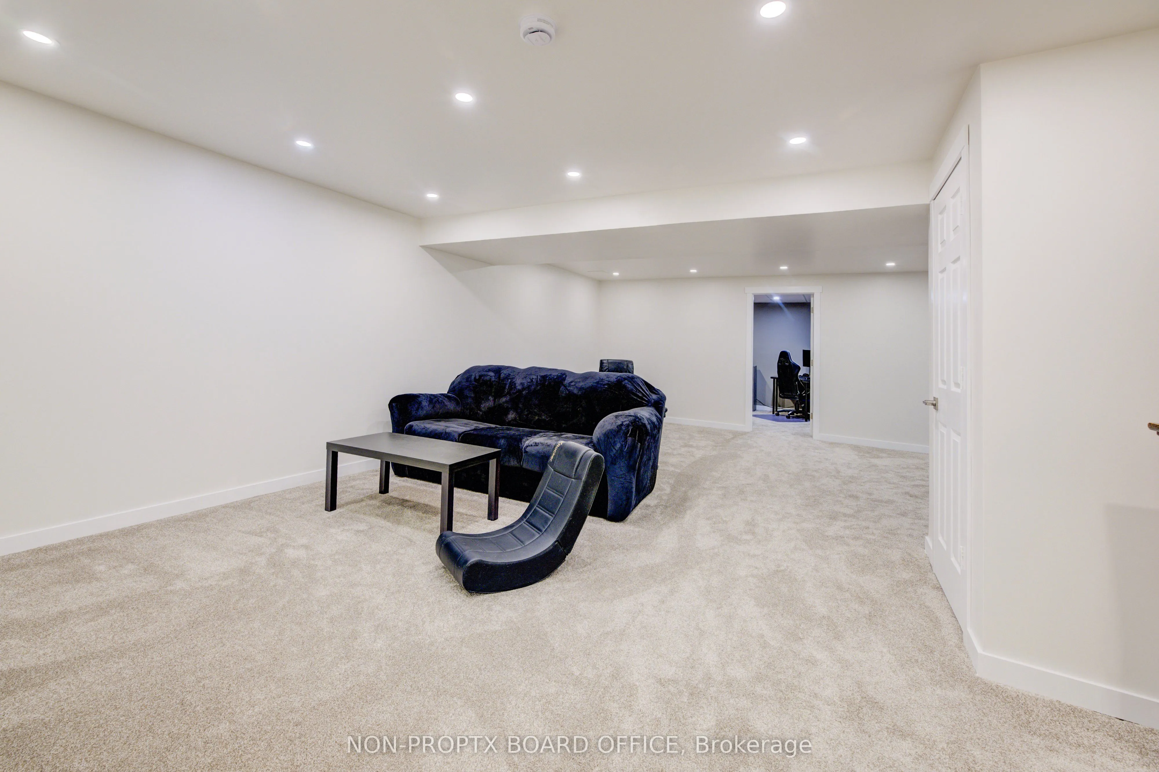 7664 Maltby Road E